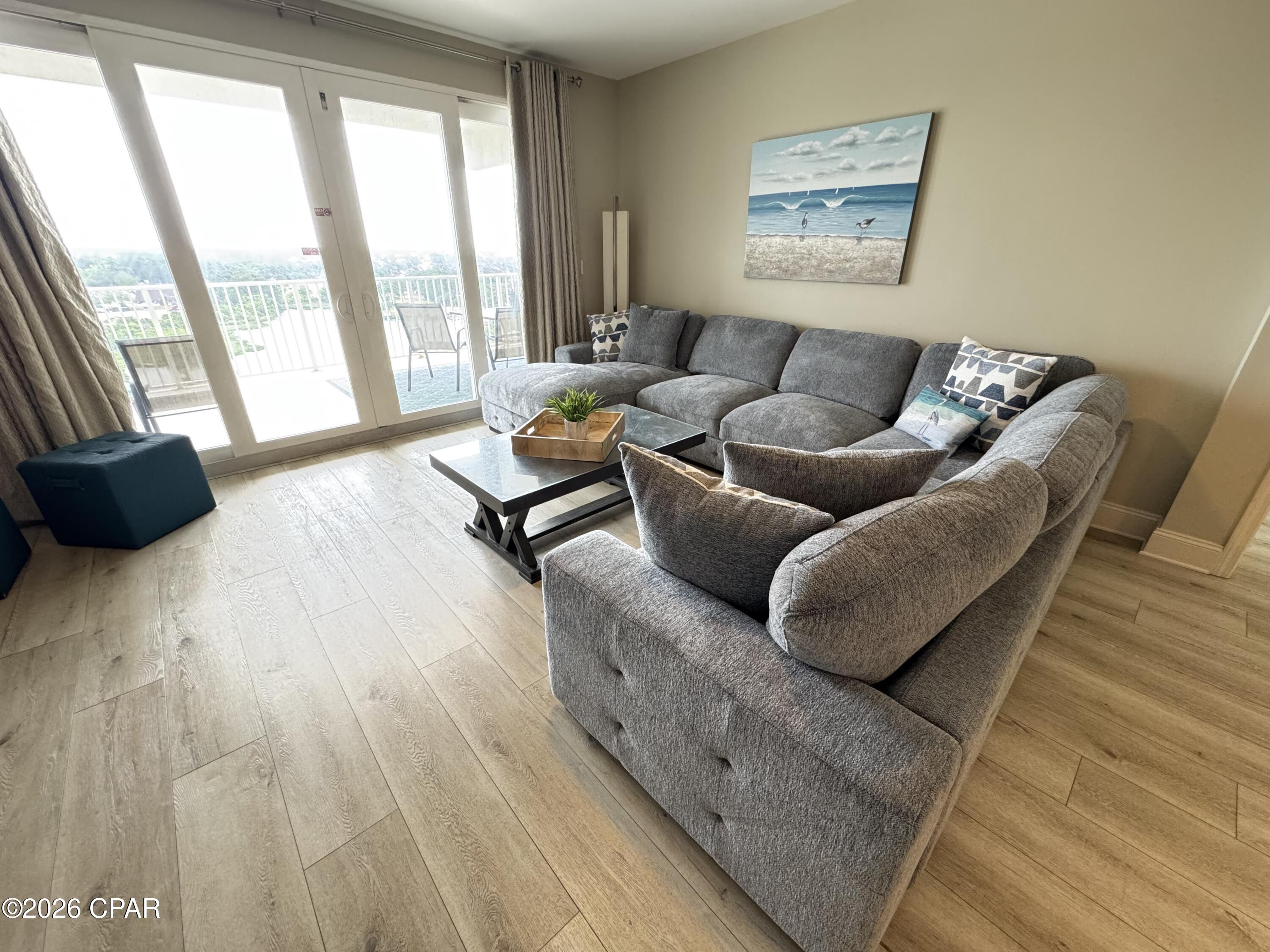 Image 3 For 9902 Thomas Drive 1233
