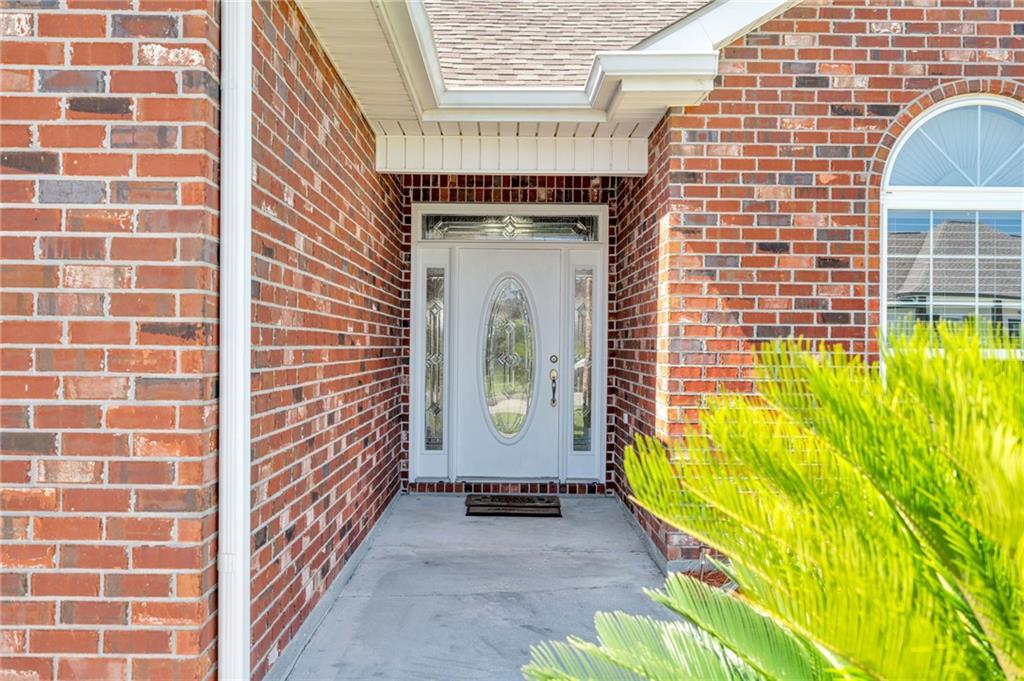 Homes for sale in Houma, LA | 212 Tulip Dr, Houma, LA 70360 | MLS# 2556618