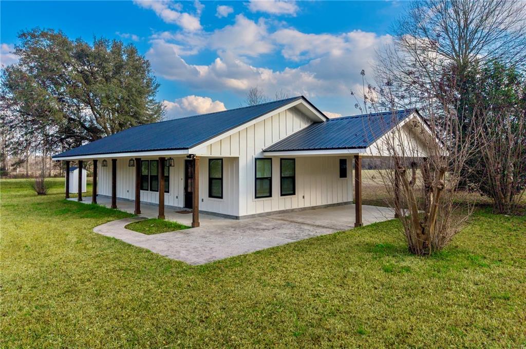 Homes for sale in Kentwood, LA | 24282 Hwy 1057, Kentwood, LA 70444 | MLS# 2556678