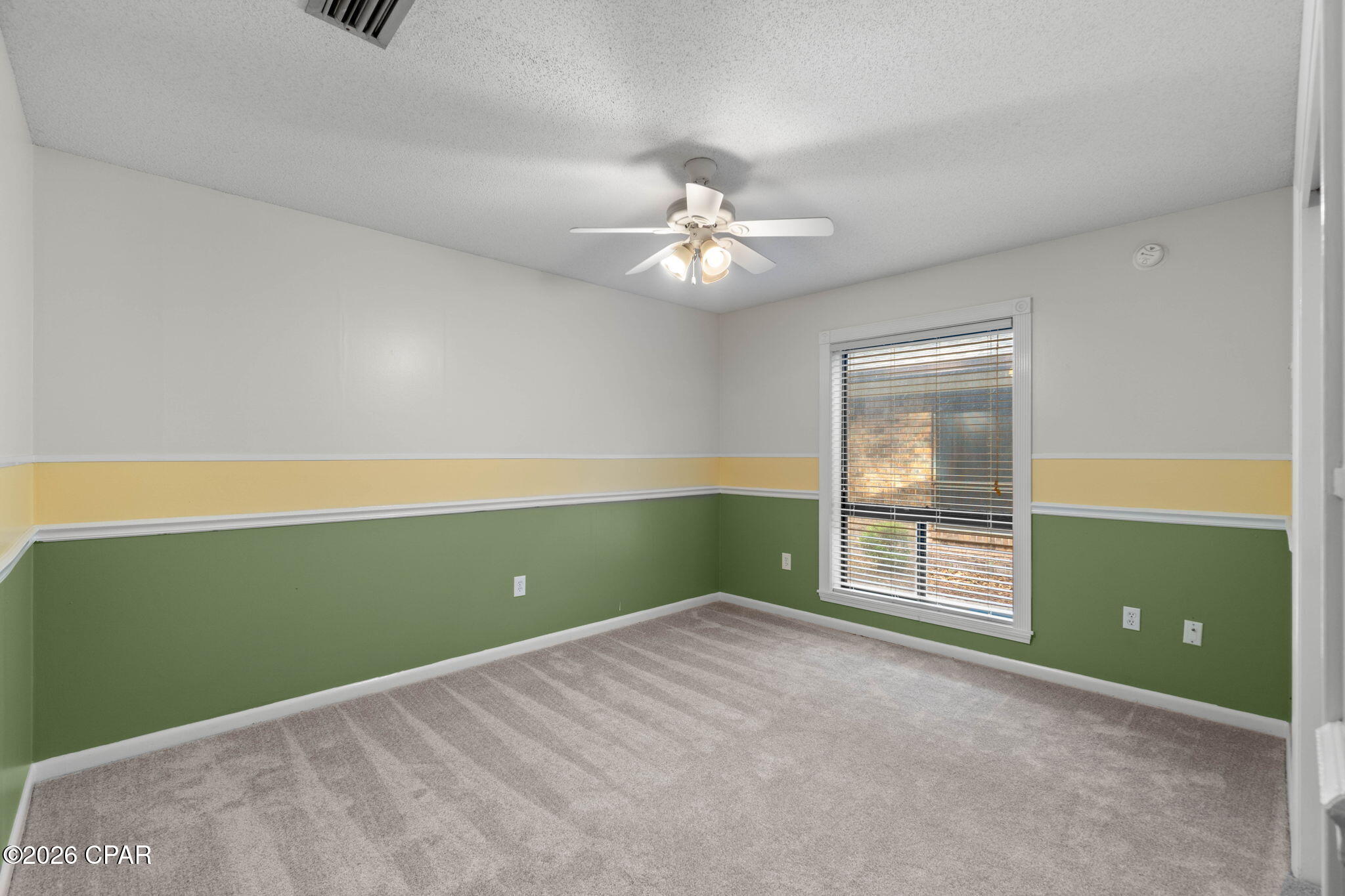 Image 18 For 44 Maple Avenue