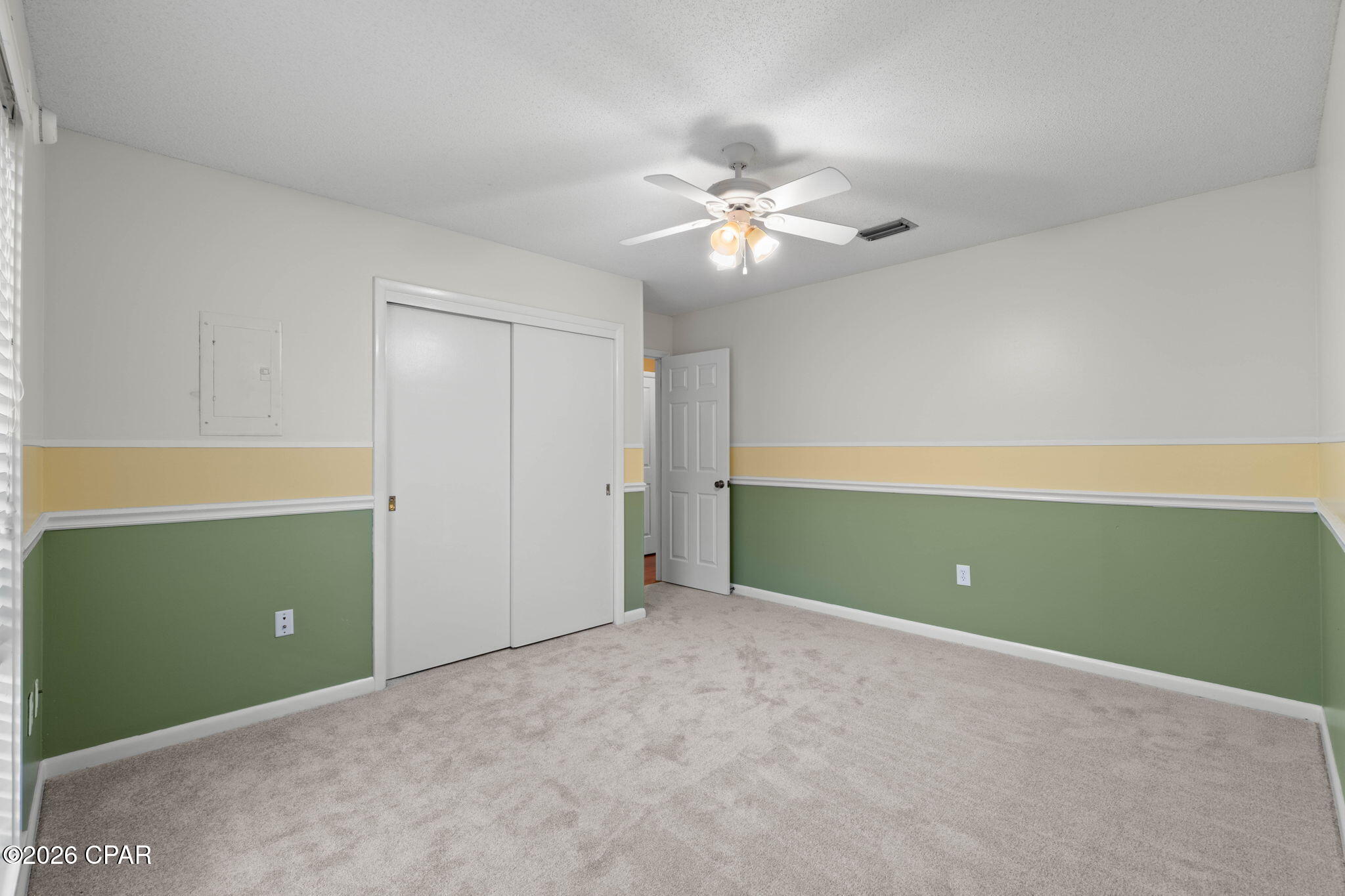 Image 19 For 44 Maple Avenue