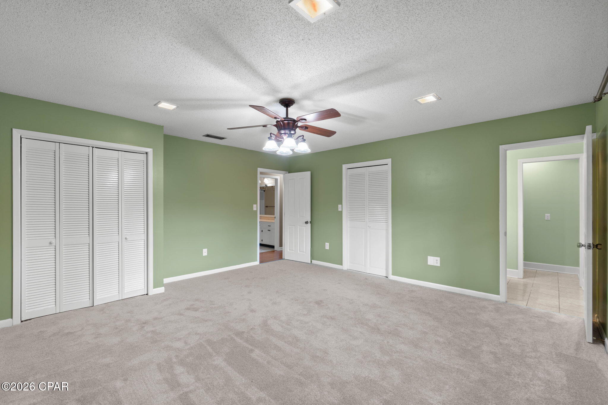 Image 21 For 44 Maple Avenue