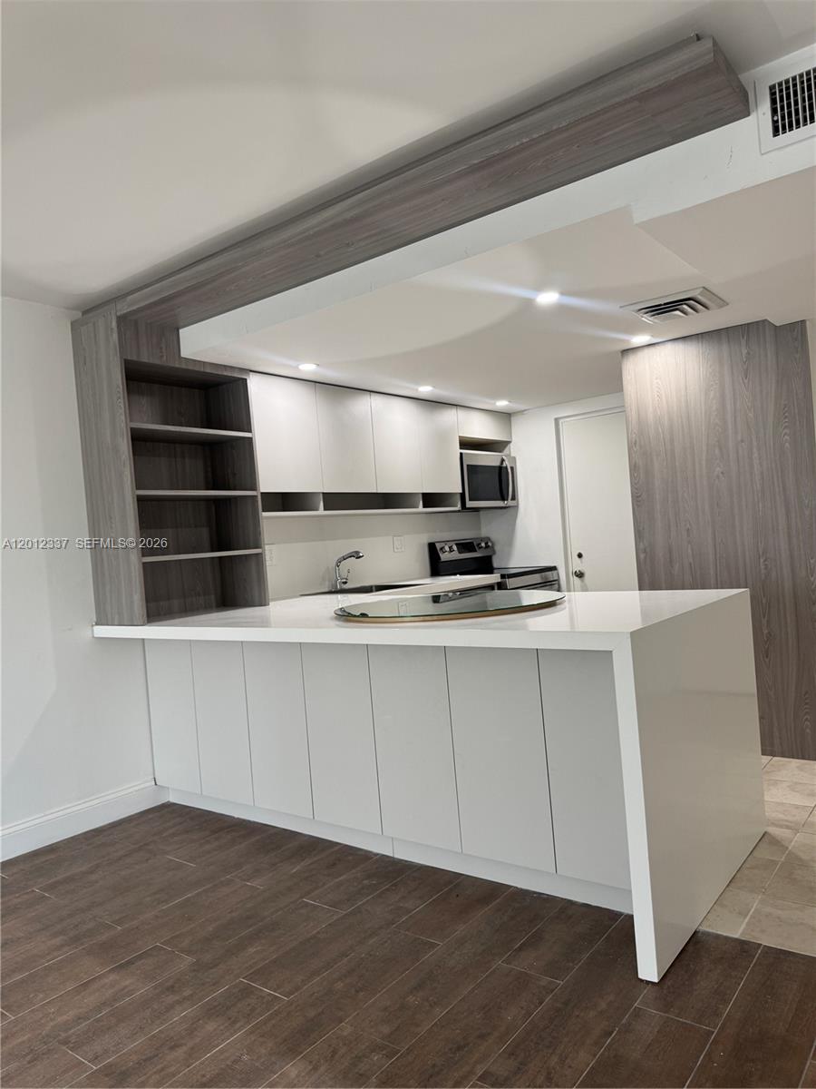 Property photo # 0