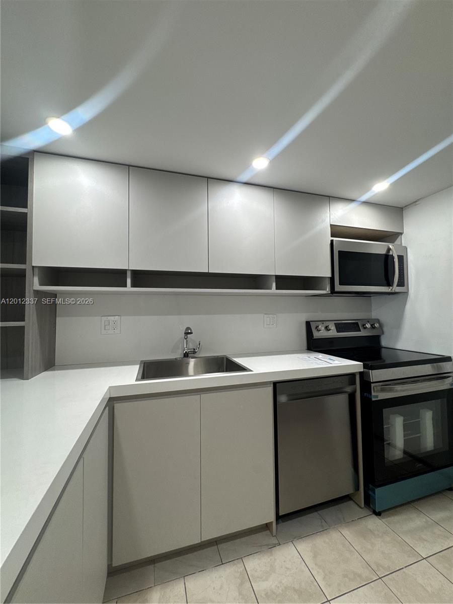 Property photo # 8