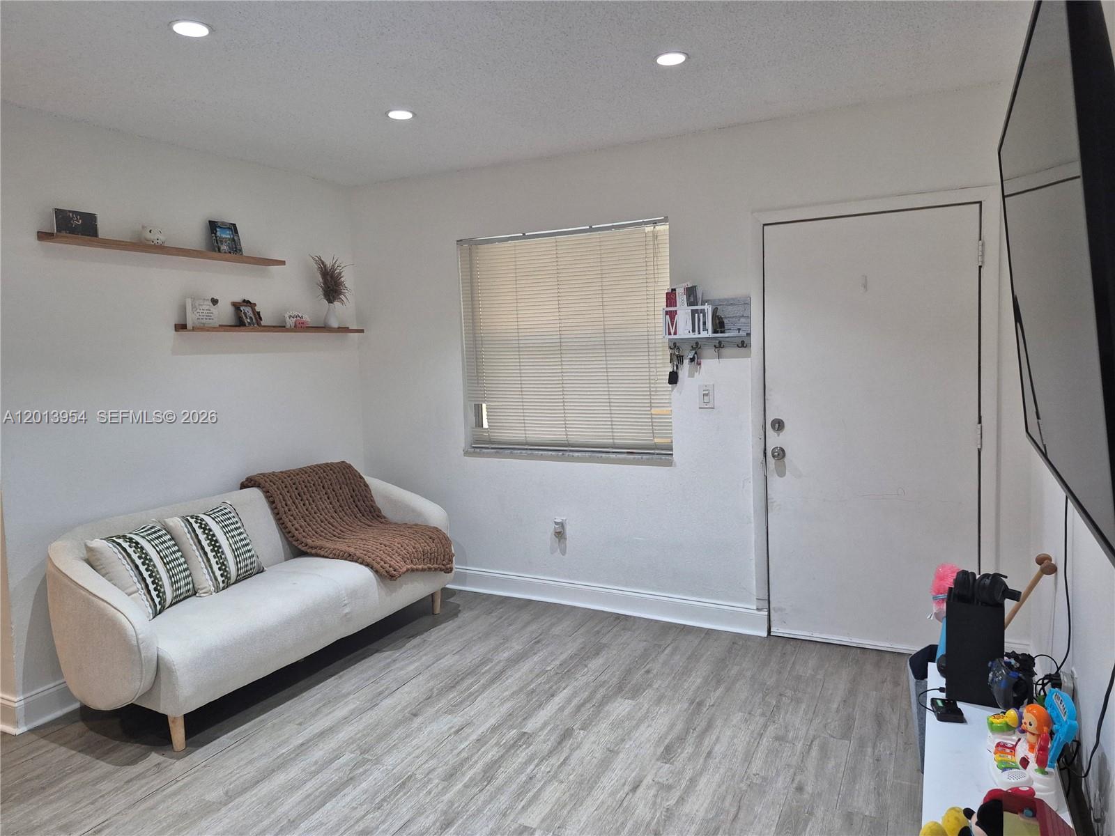Property photo # 3