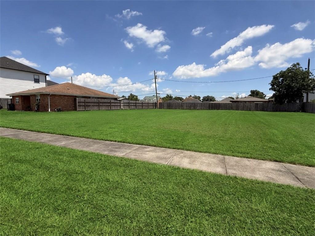 3rd image of 321 Llama Dr, Arabi, LA 70032 | MLS# 2556734