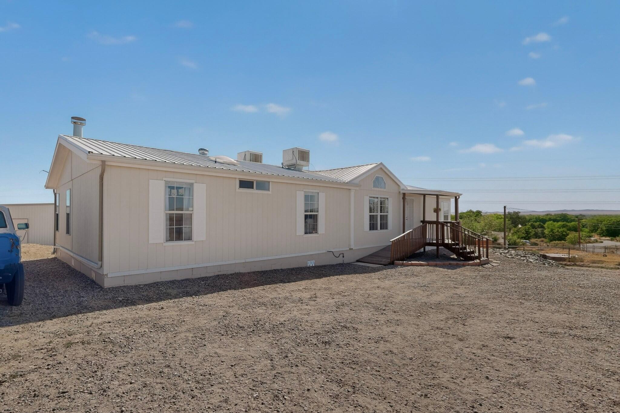 Homes for sale in Peralta, NM | 6 Vista Del Rio Rd, Peralta, NM 87042 | MLS# 1102990