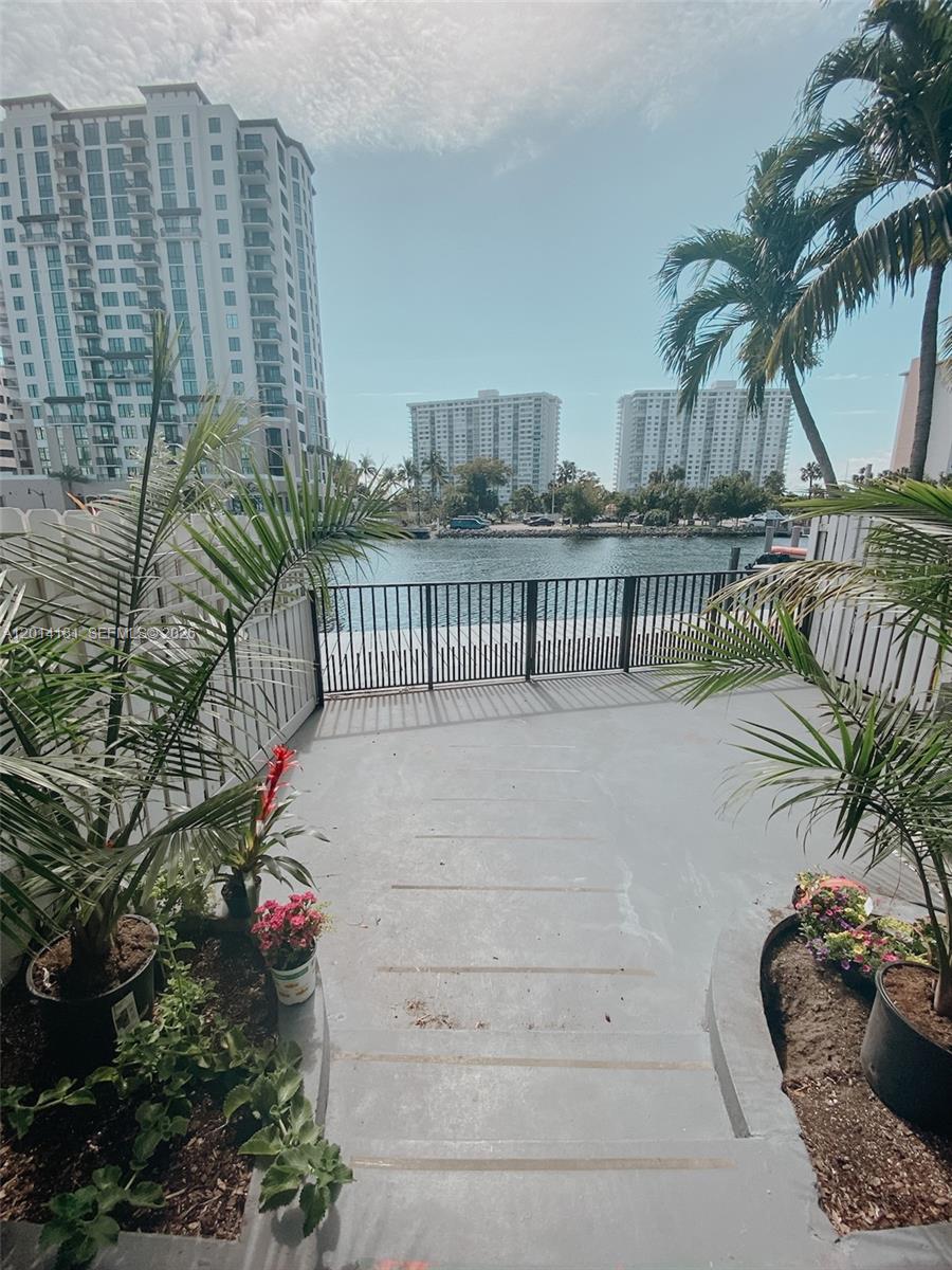 Property photo # 6
