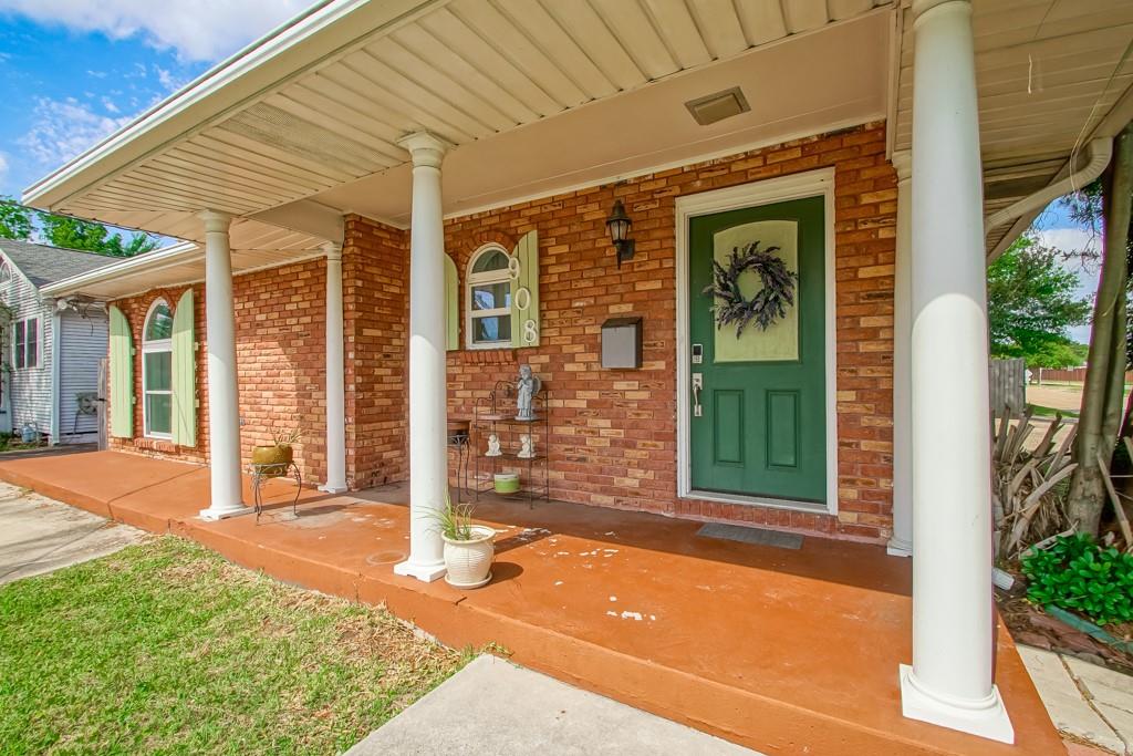 Photo 3 of Single family home for sale at 908 Division St, Metairie, LA 70001 | MLS# 2555640 | Listing updated on 2026-10-10