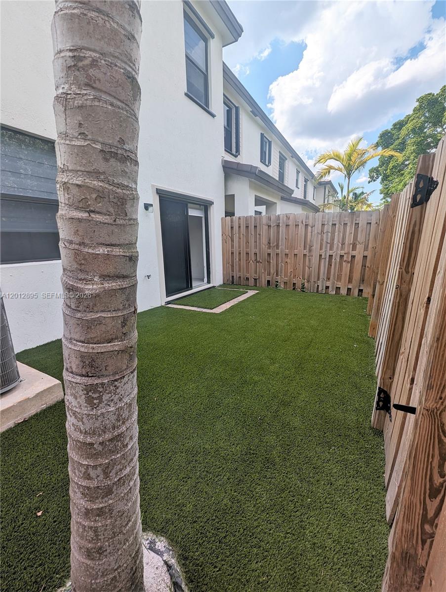 Property photo # 9