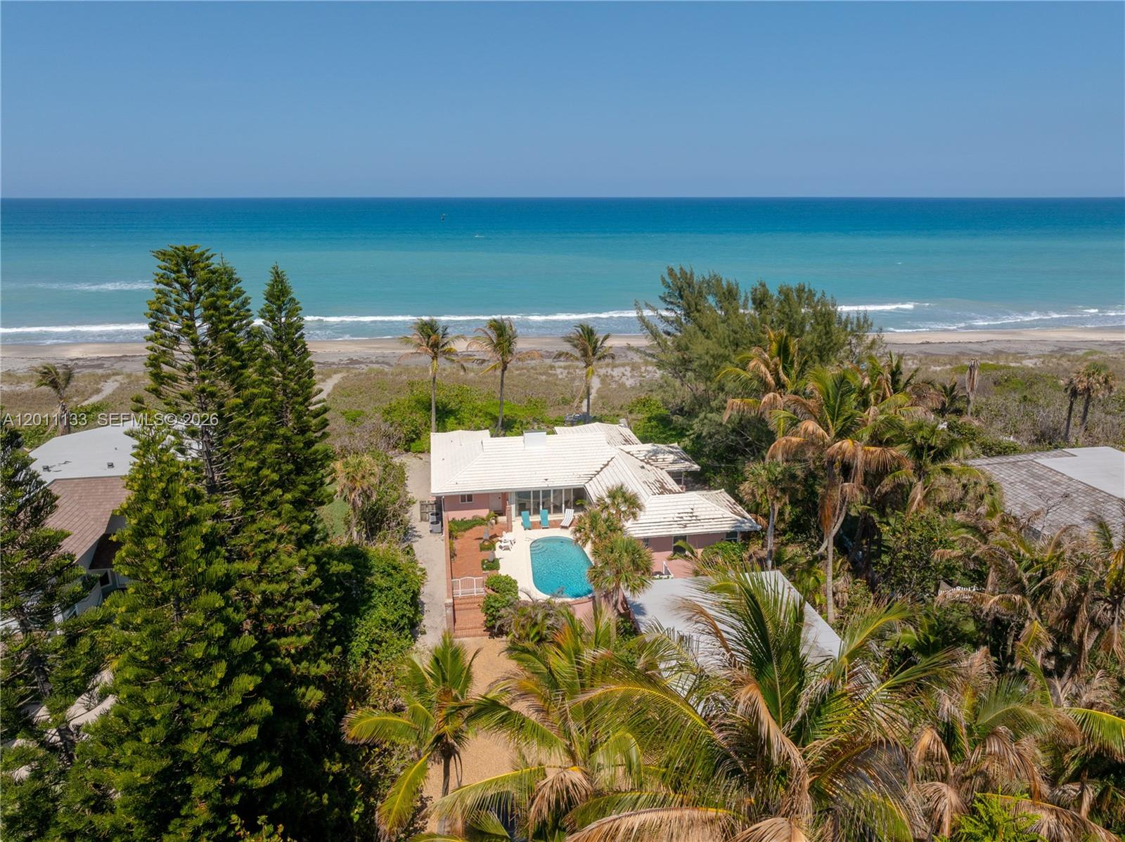 Homes for sale in Jupiter Island, FL | 55 N Beach Rd, Jupiter Island, FL 33455 | MLS# A12011133