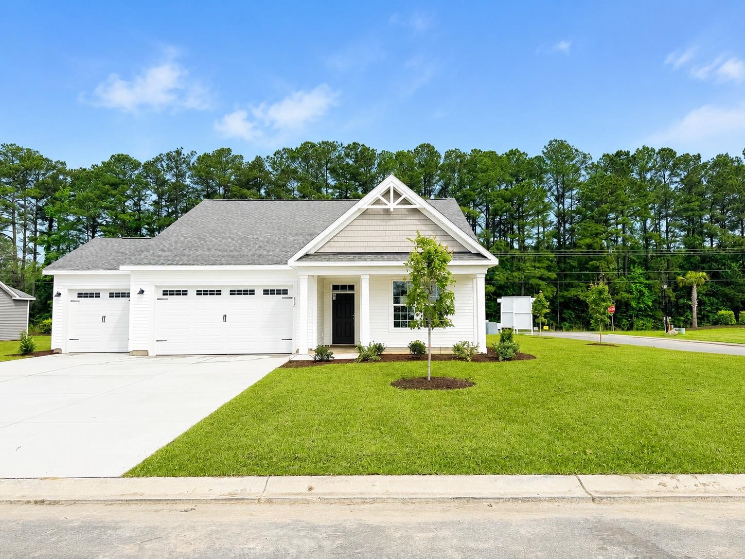 636 Millbrook Way Loris, SC 29569