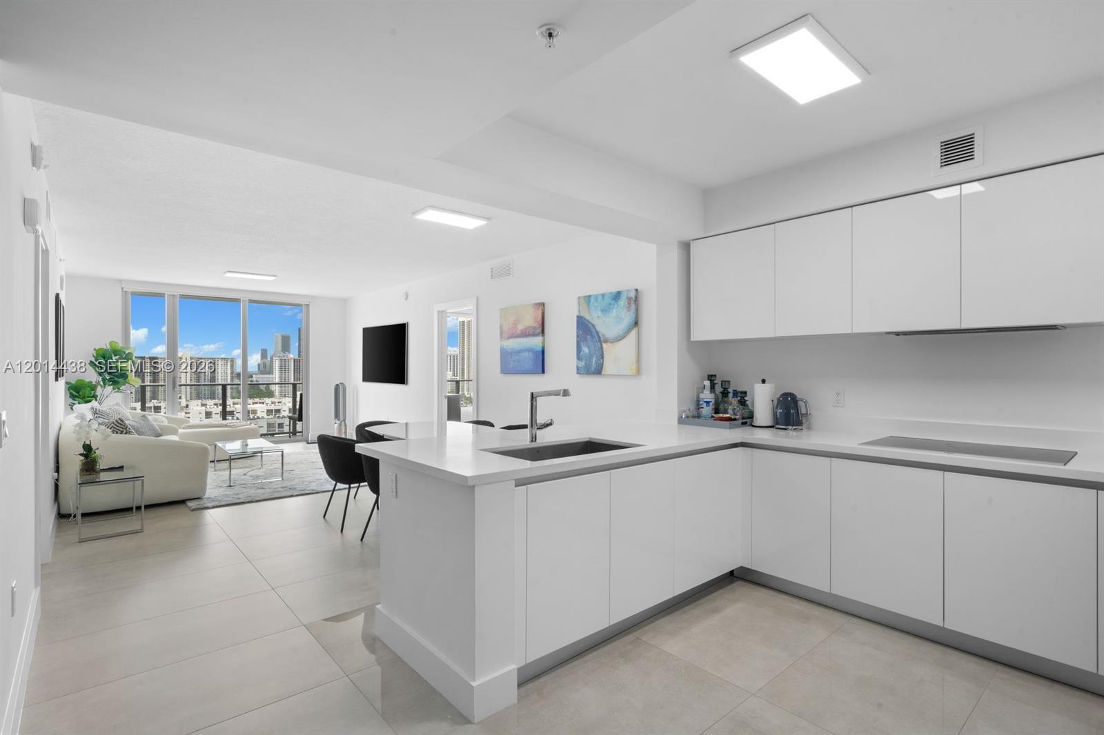 Parque Towers Condo