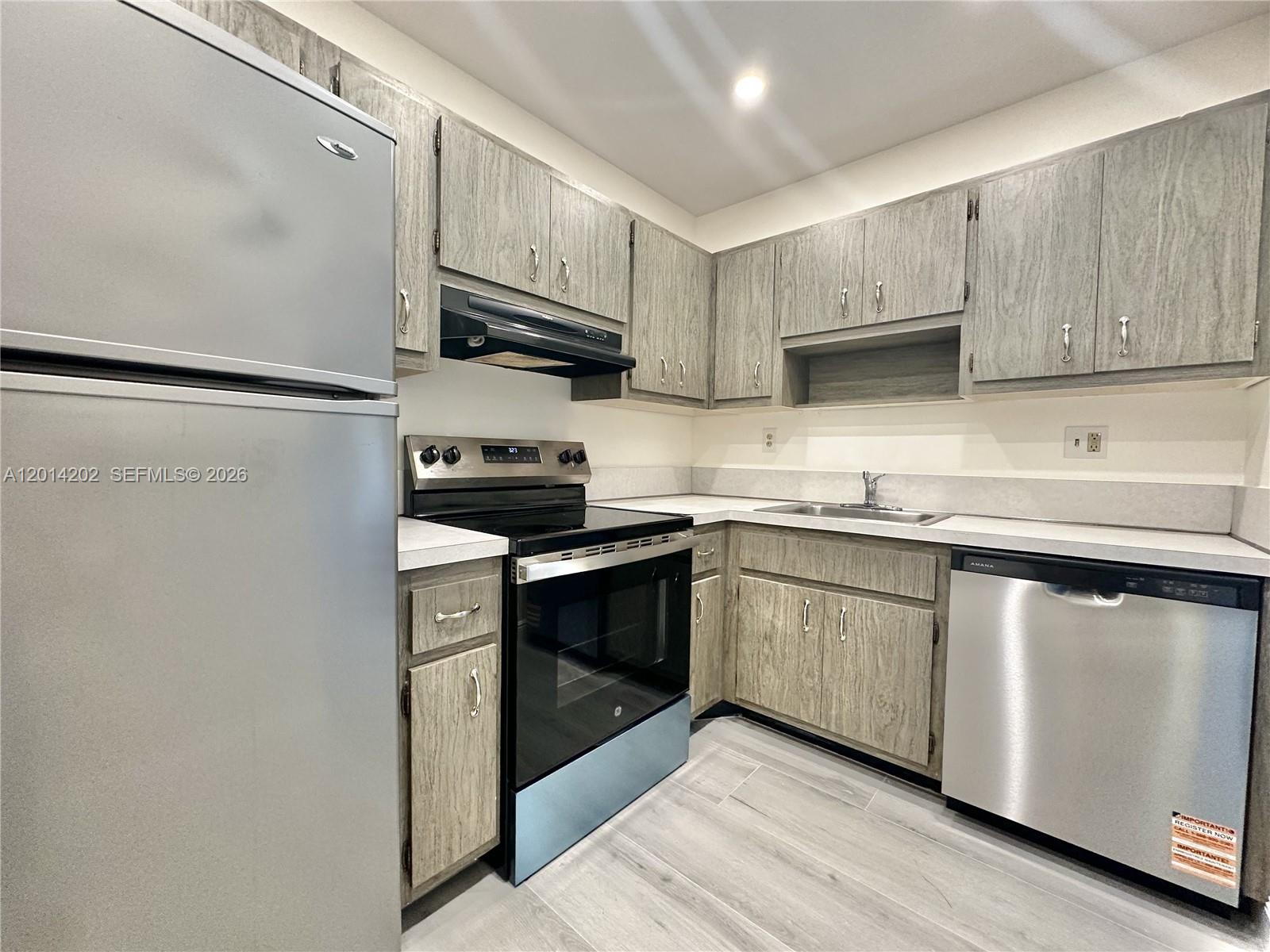 Property photo # 4