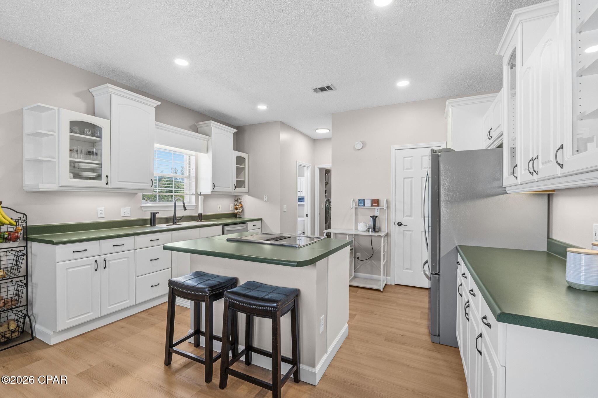 Image 18 For 7637 Kingswood Road