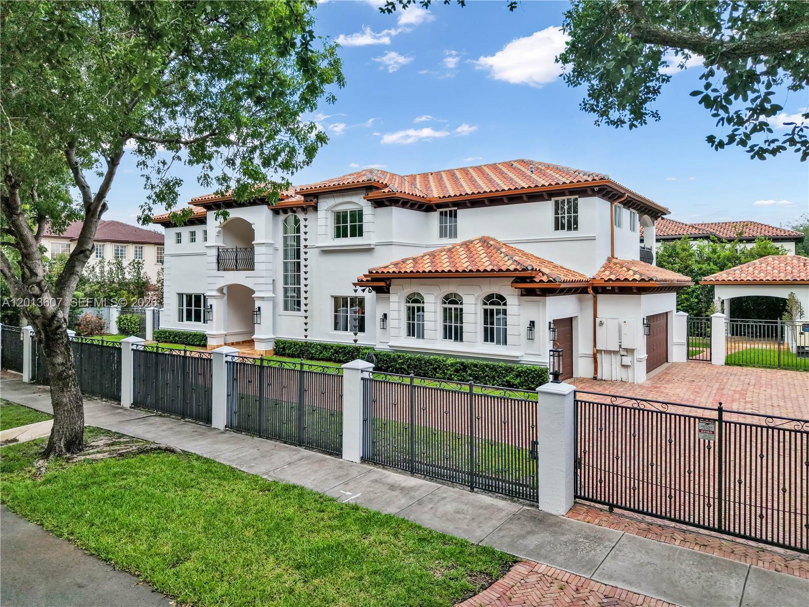 16763 NW 77th Path, Miami Lakes, FL 33016