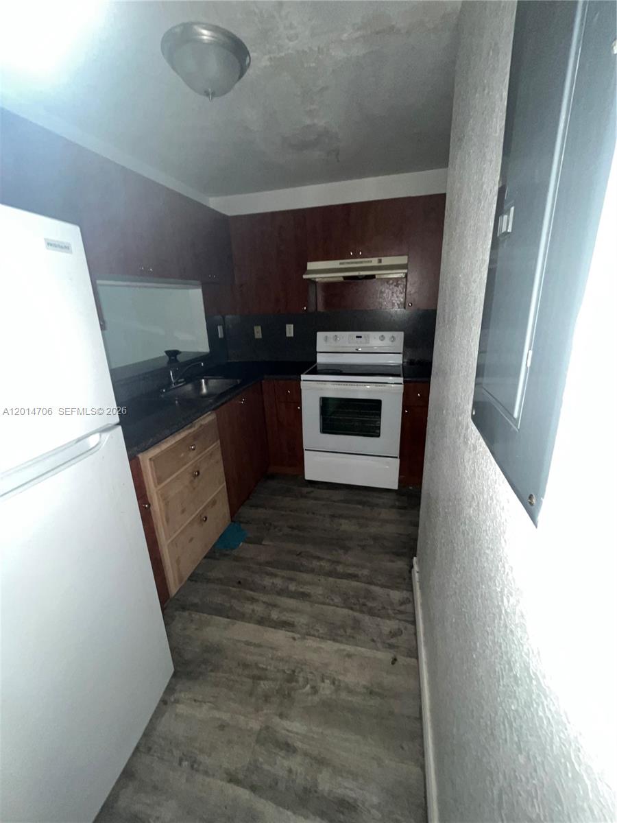 Property photo # 7
