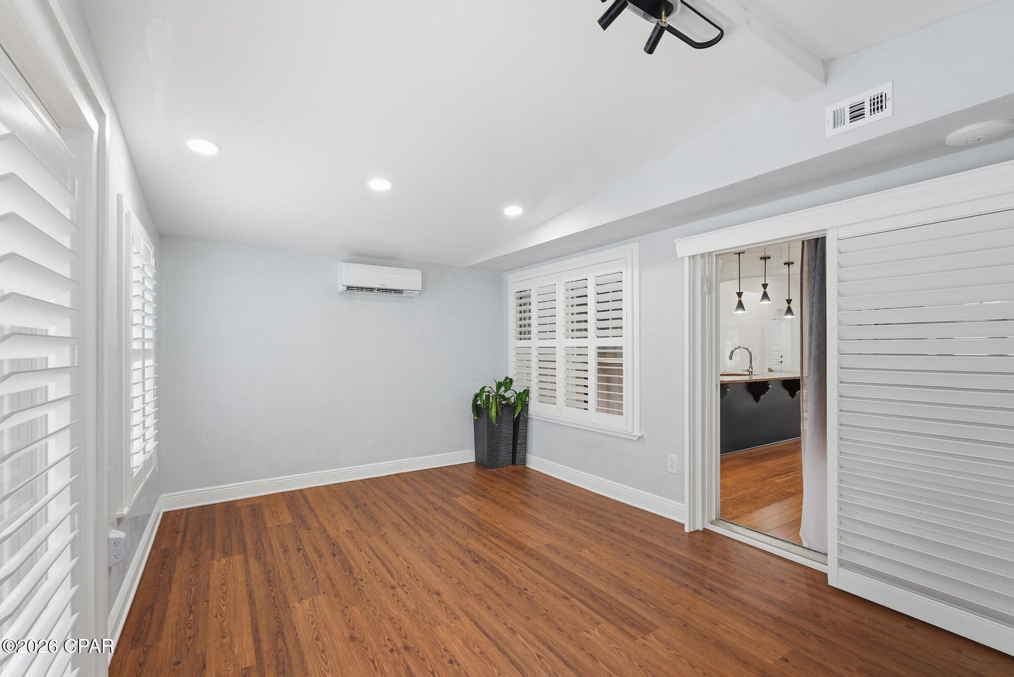 Image 30 For 22519 Lakeview Drive