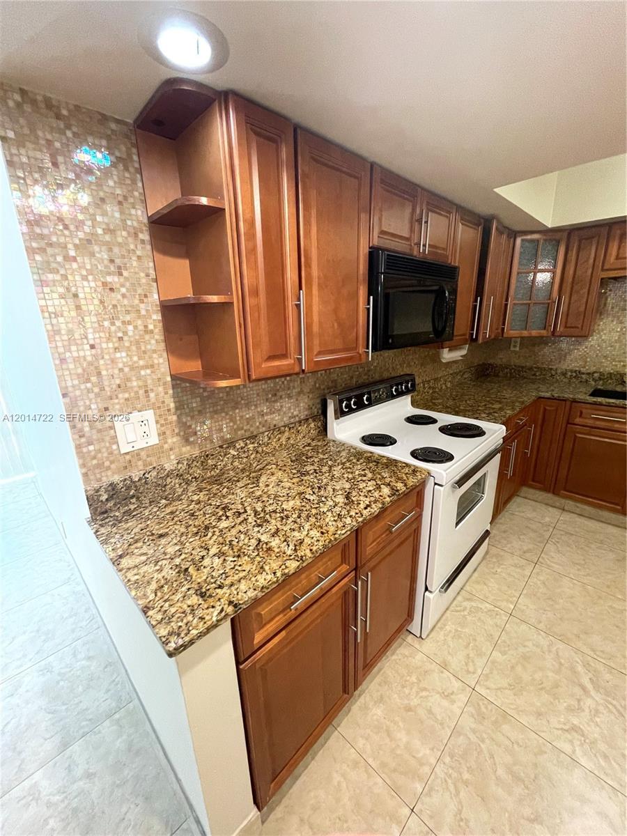 Desoto Park Condo