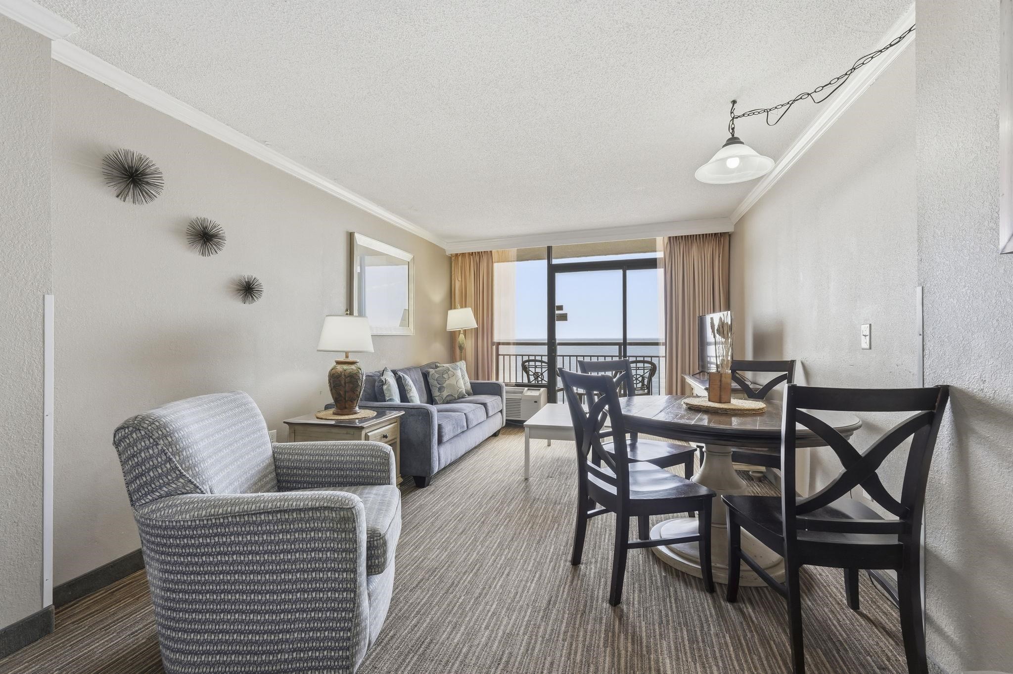 2611828 | Photo 23