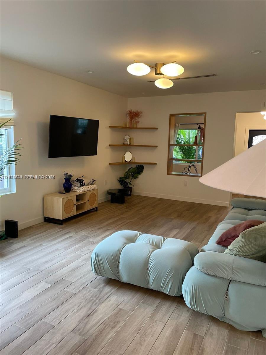 Property photo # 4