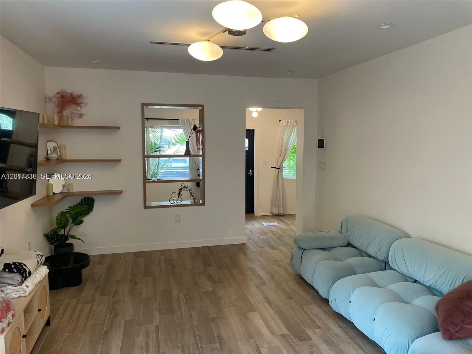 Property photo # 9