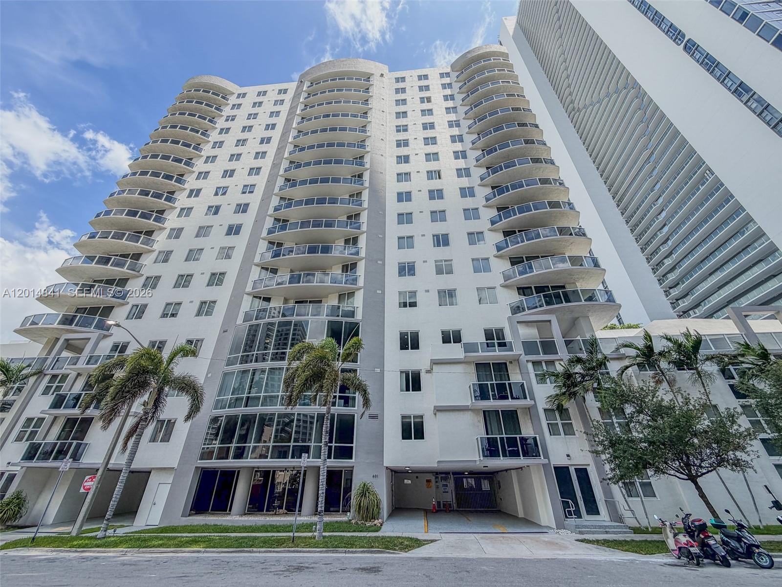 23 Biscayne Bay Condo
