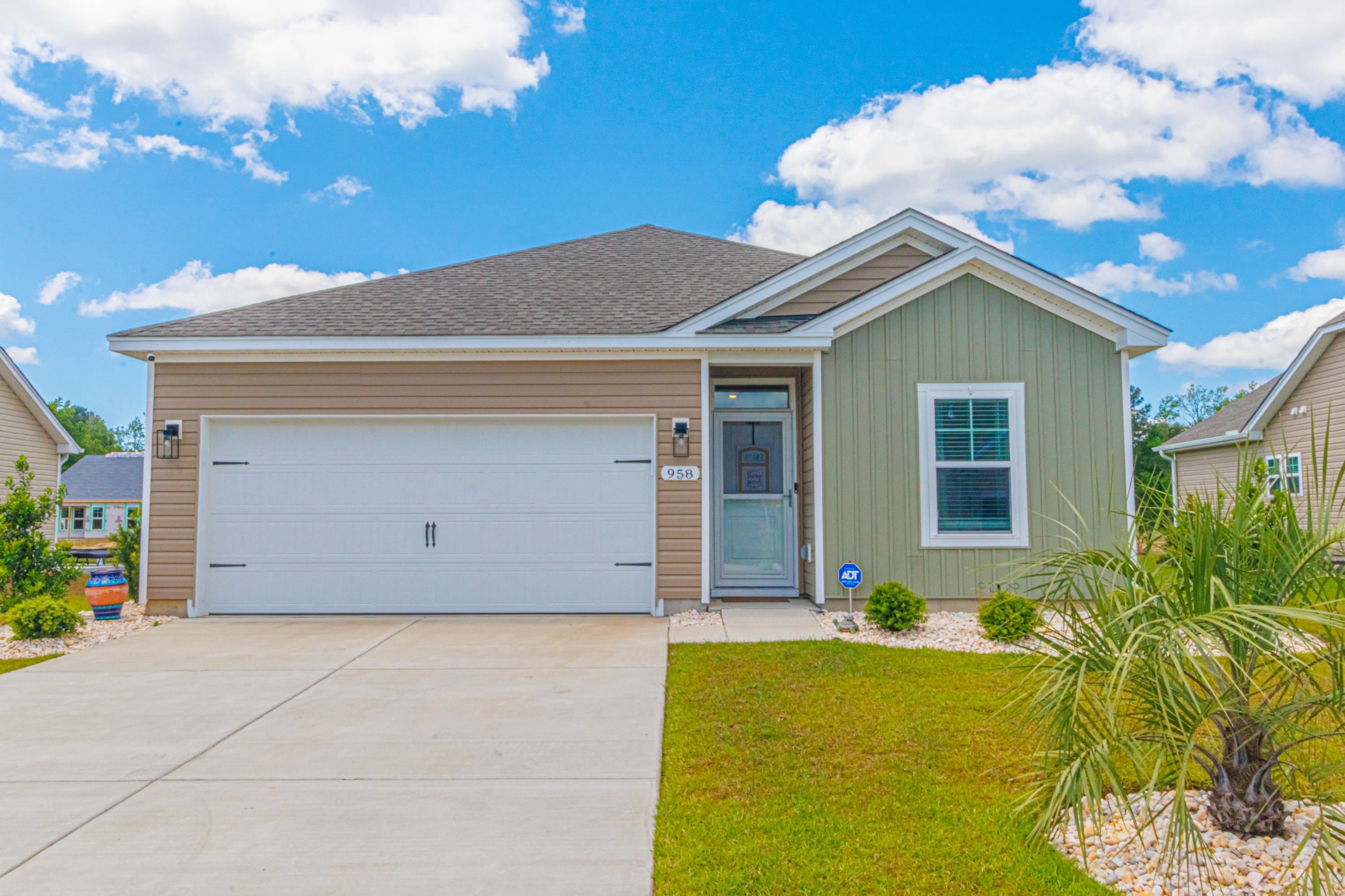 958 Oak Hollow St. Longs, SC 29568