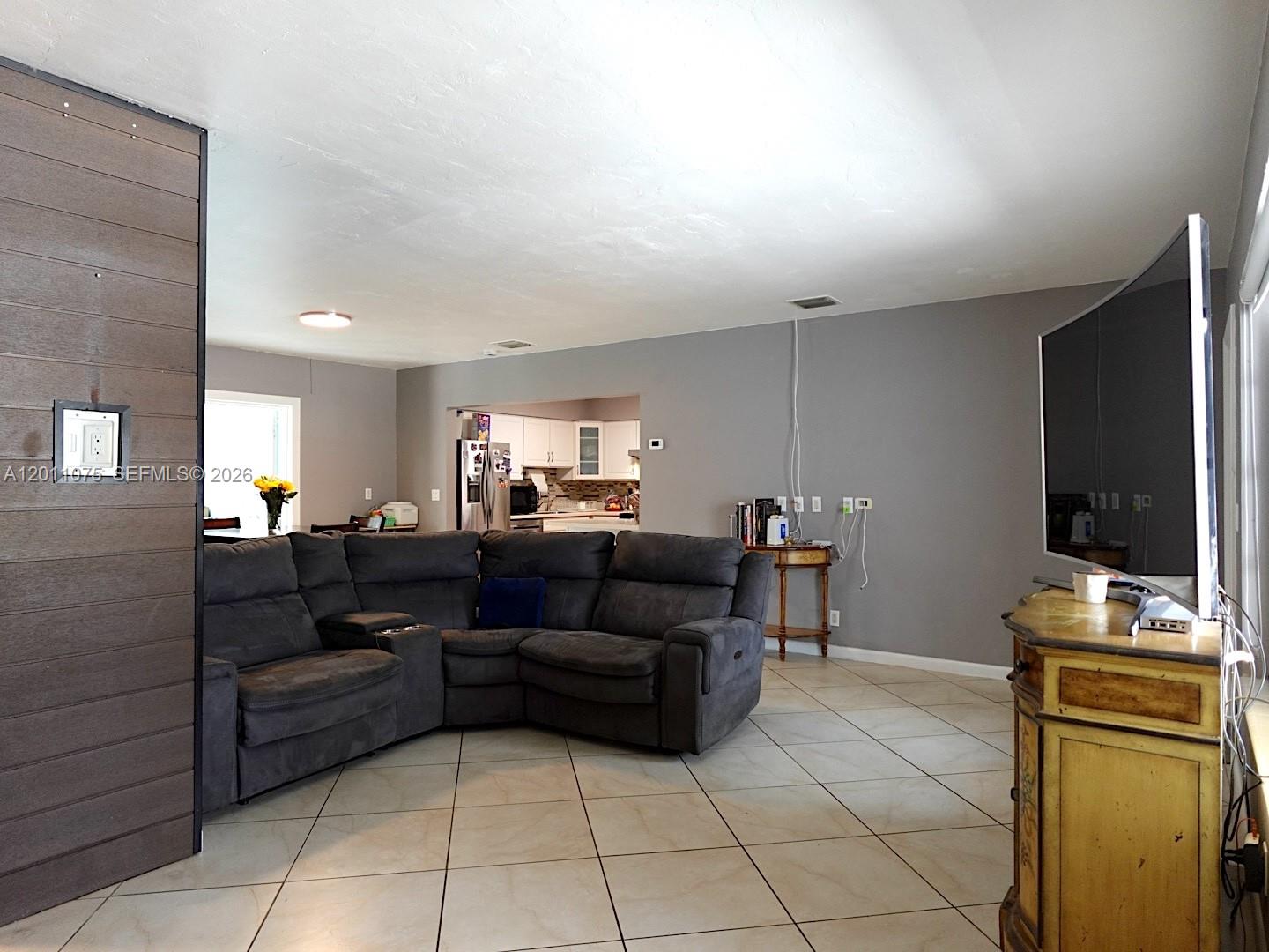Homes for sale in Hollywood, FL | 730 N 73Rd Ave, Hollywood, FL 33024 | MLS# A12011075