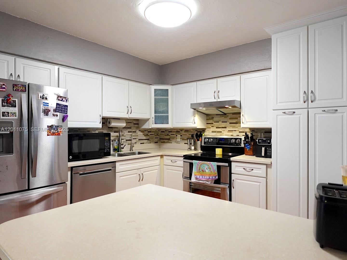 Homes for sale in Hollywood, FL | 730 N 73Rd Ave, Hollywood, FL 33024 | MLS# A12011075