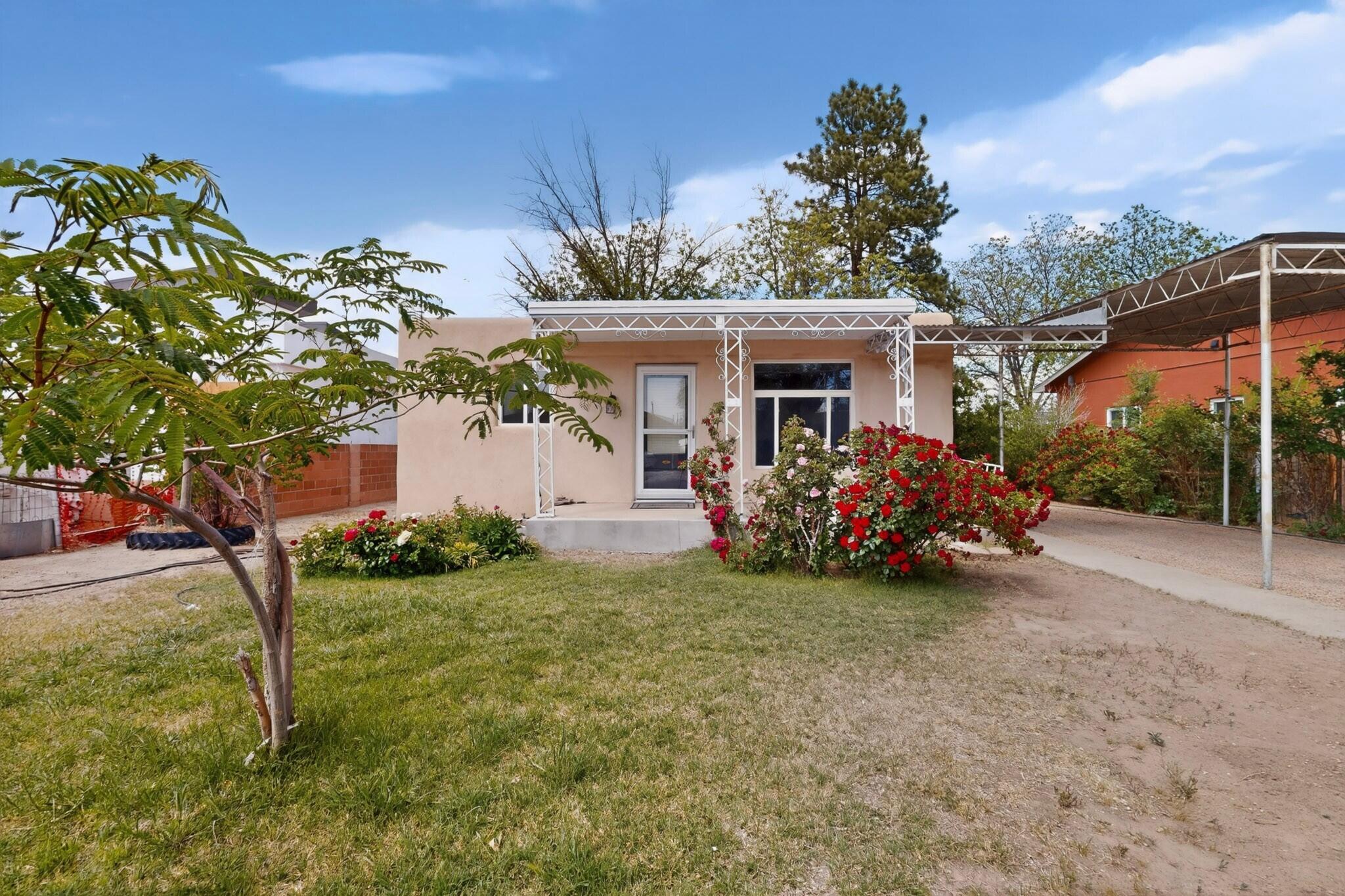 Homes for sale in Albuquerque, NM | 1319 Van Cleave Rd Nw, Albuquerque, NM 87107 | MLS# 1103086
