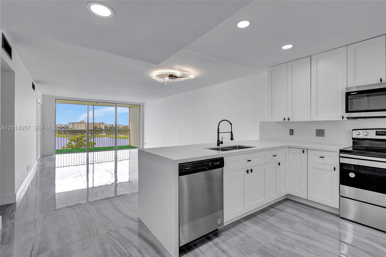 Homes for sale in Pompano Beach, FL | 3091 N Crse Dr, Pompano Beach, FL 33069