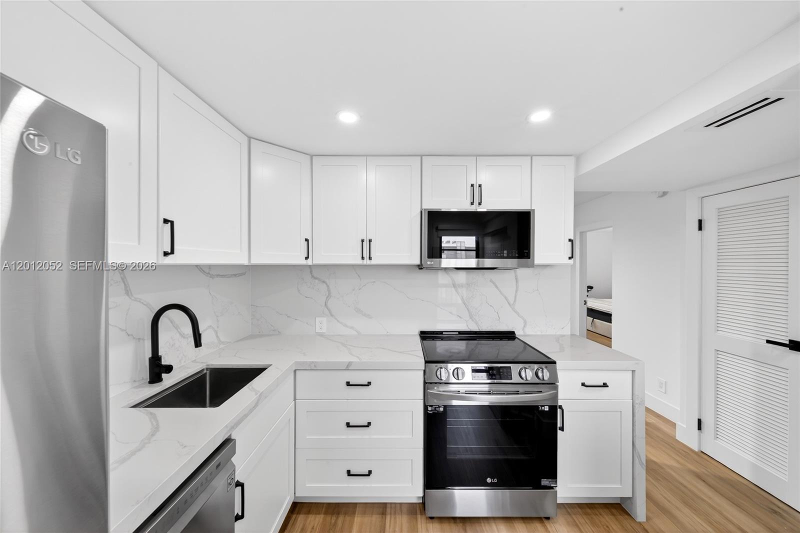 Property photo # 9