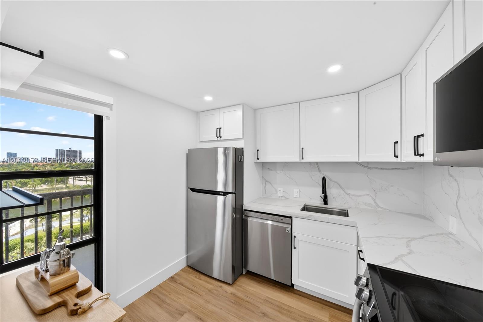 Property photo # 8