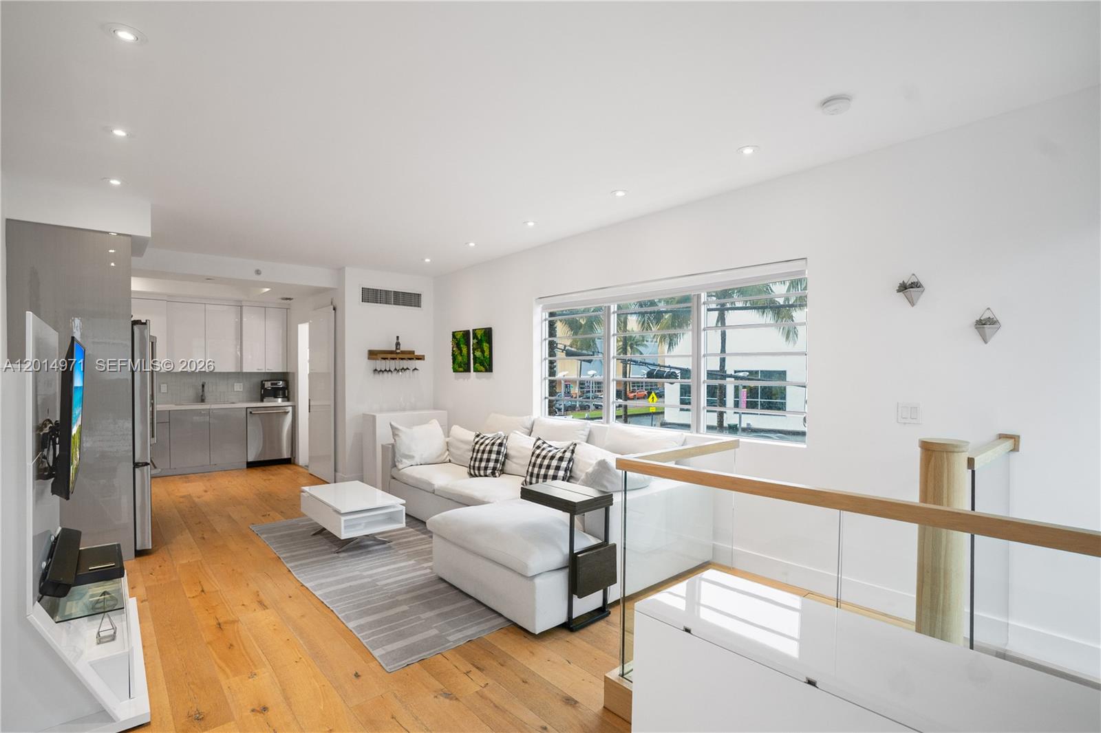 Property photo # 0