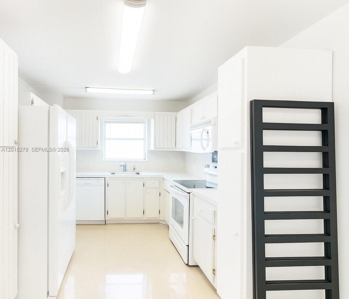 Property photo # 9