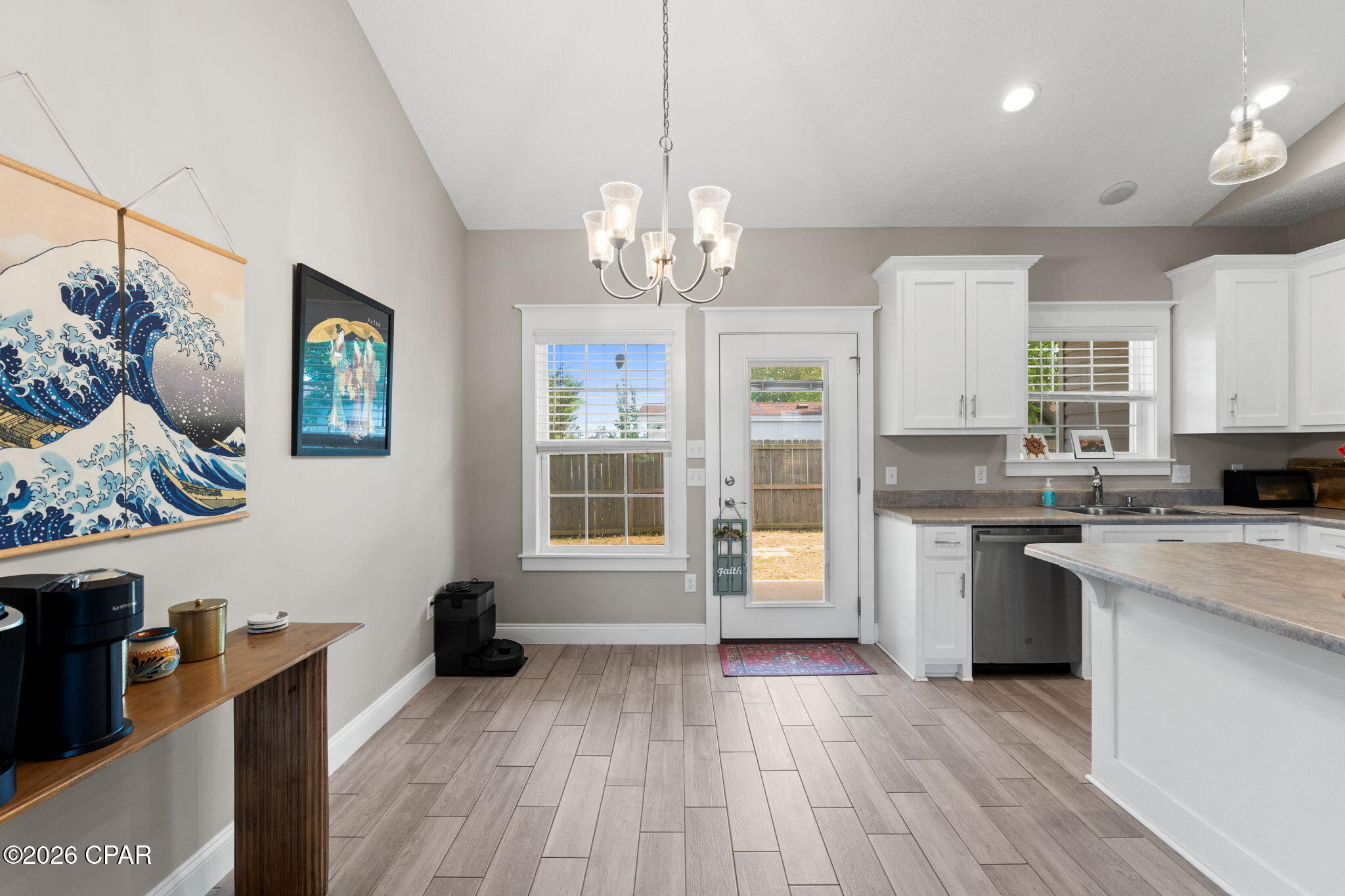 Image 10 For 5206 Robins Court