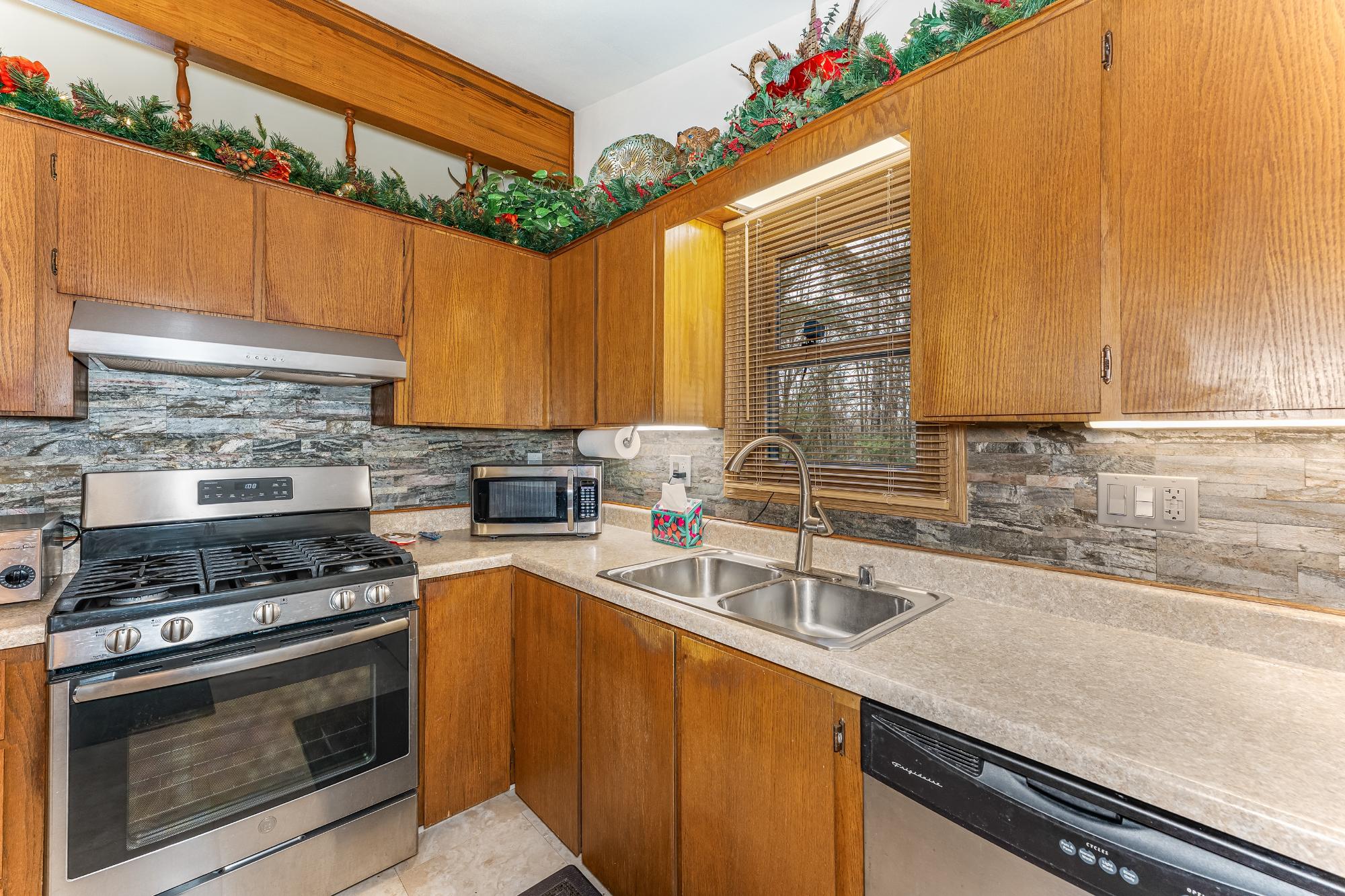 River Property Property 7453 Wolf Rd Photo 11