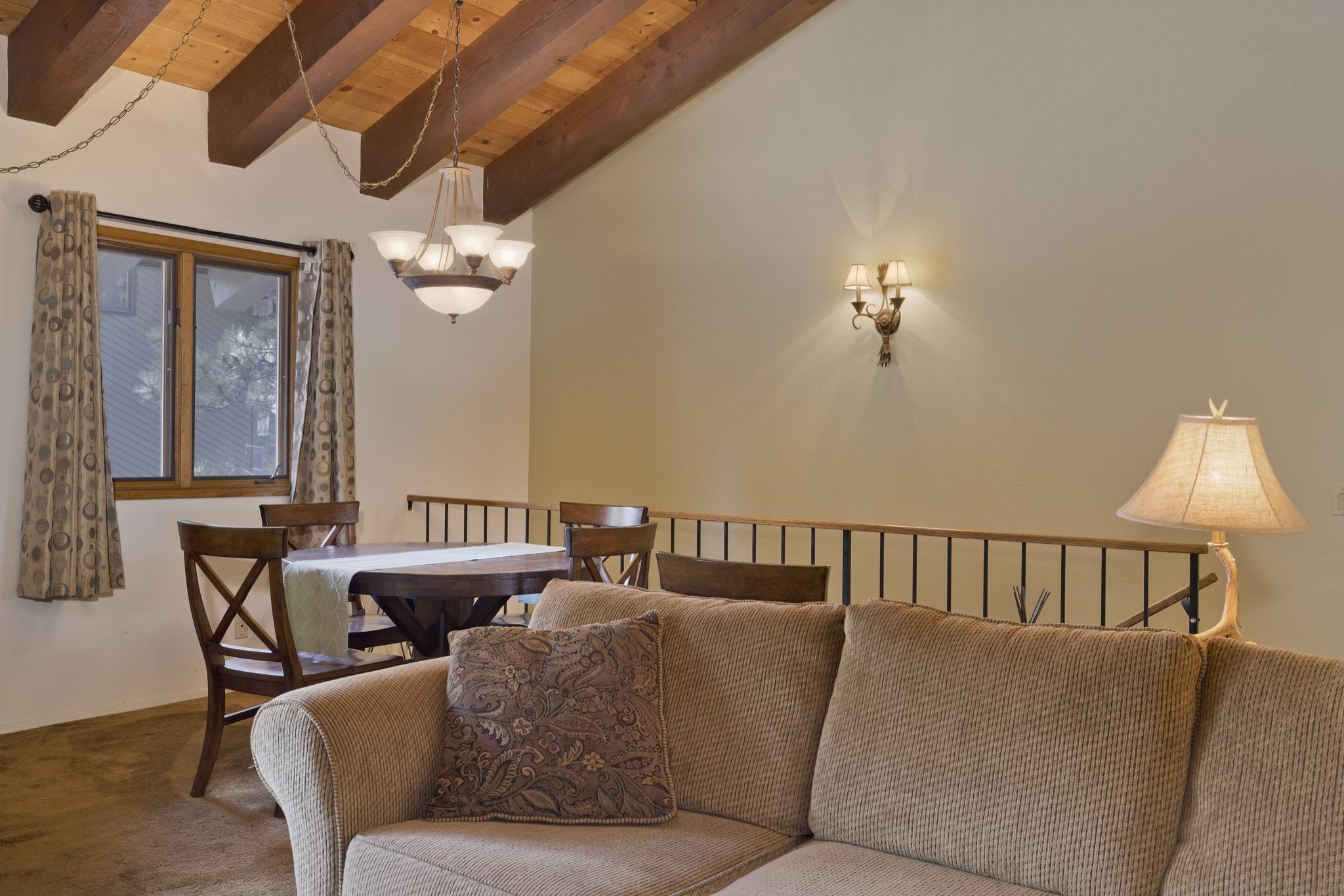 484 Manzanita Road 16