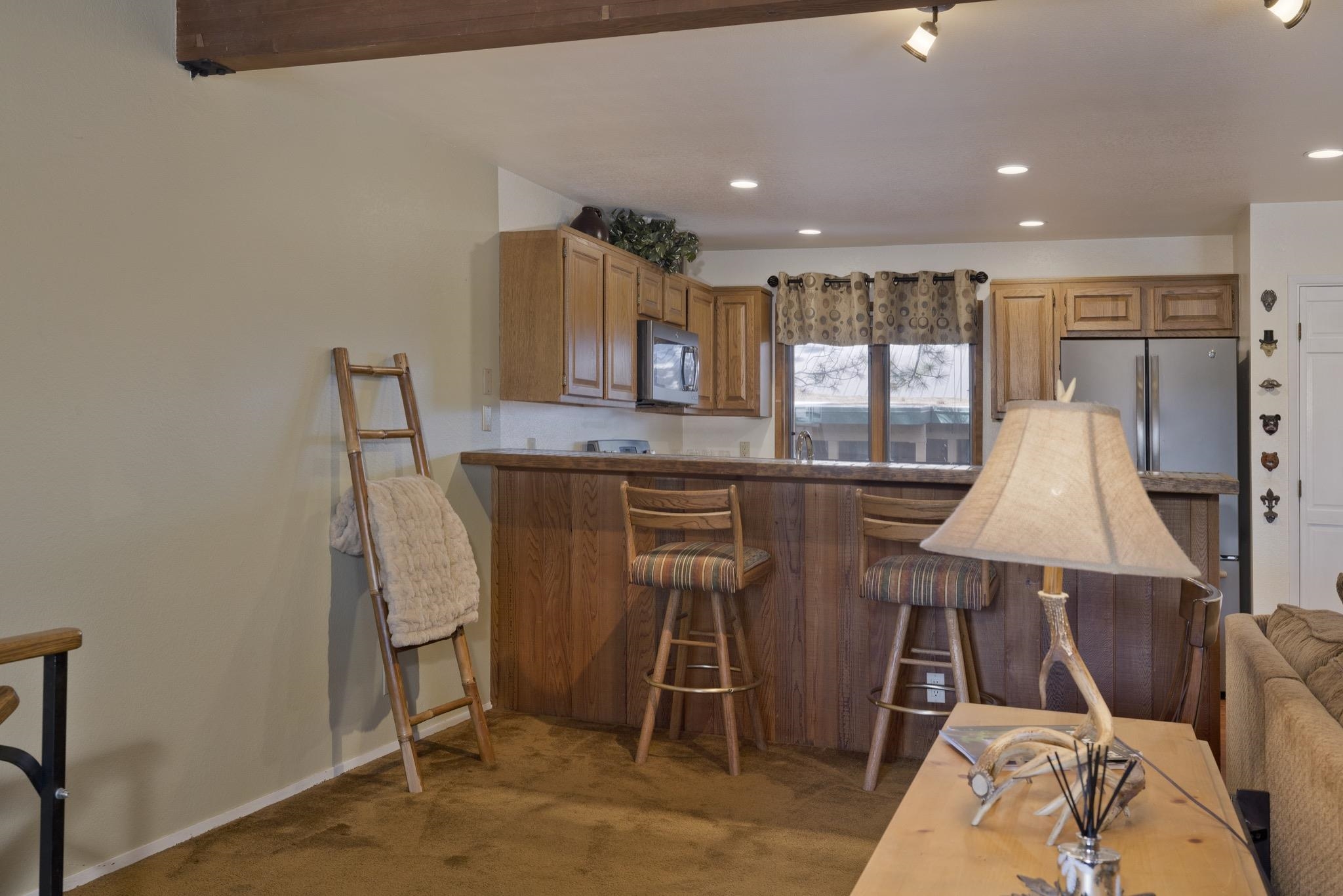 484 Manzanita Road 16