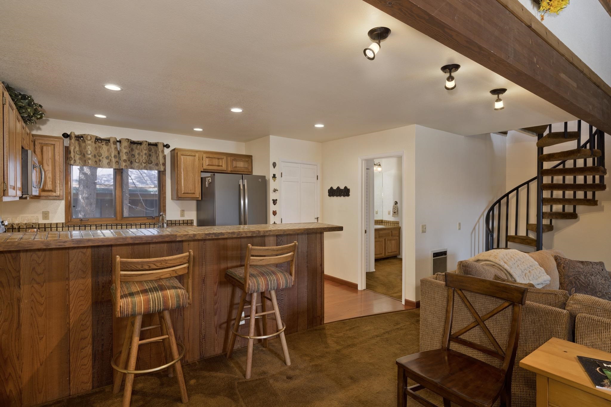 484 Manzanita Road 16