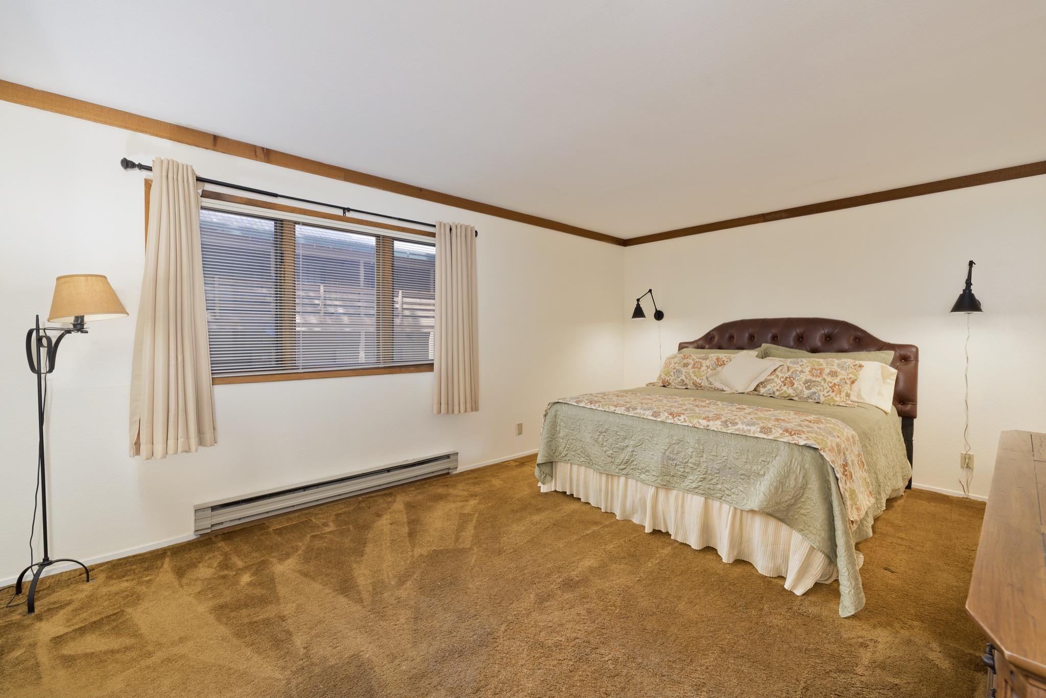 484 Manzanita Road 16