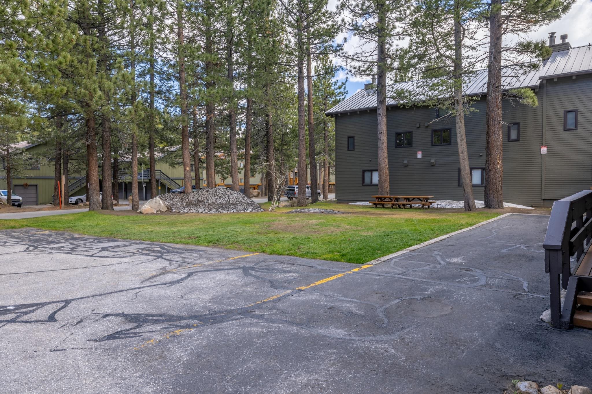 484 Manzanita Road 16