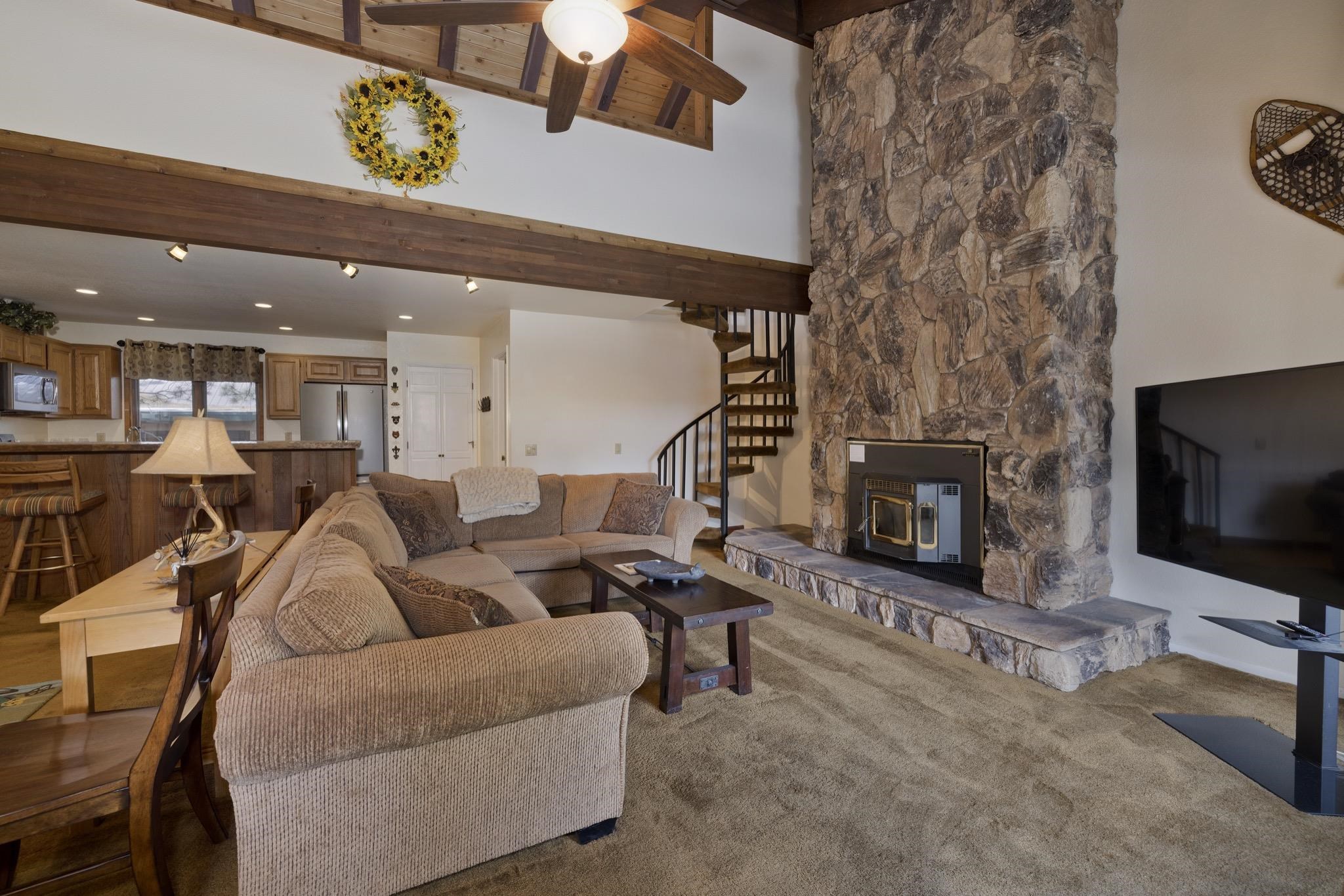 484 Manzanita Road 16