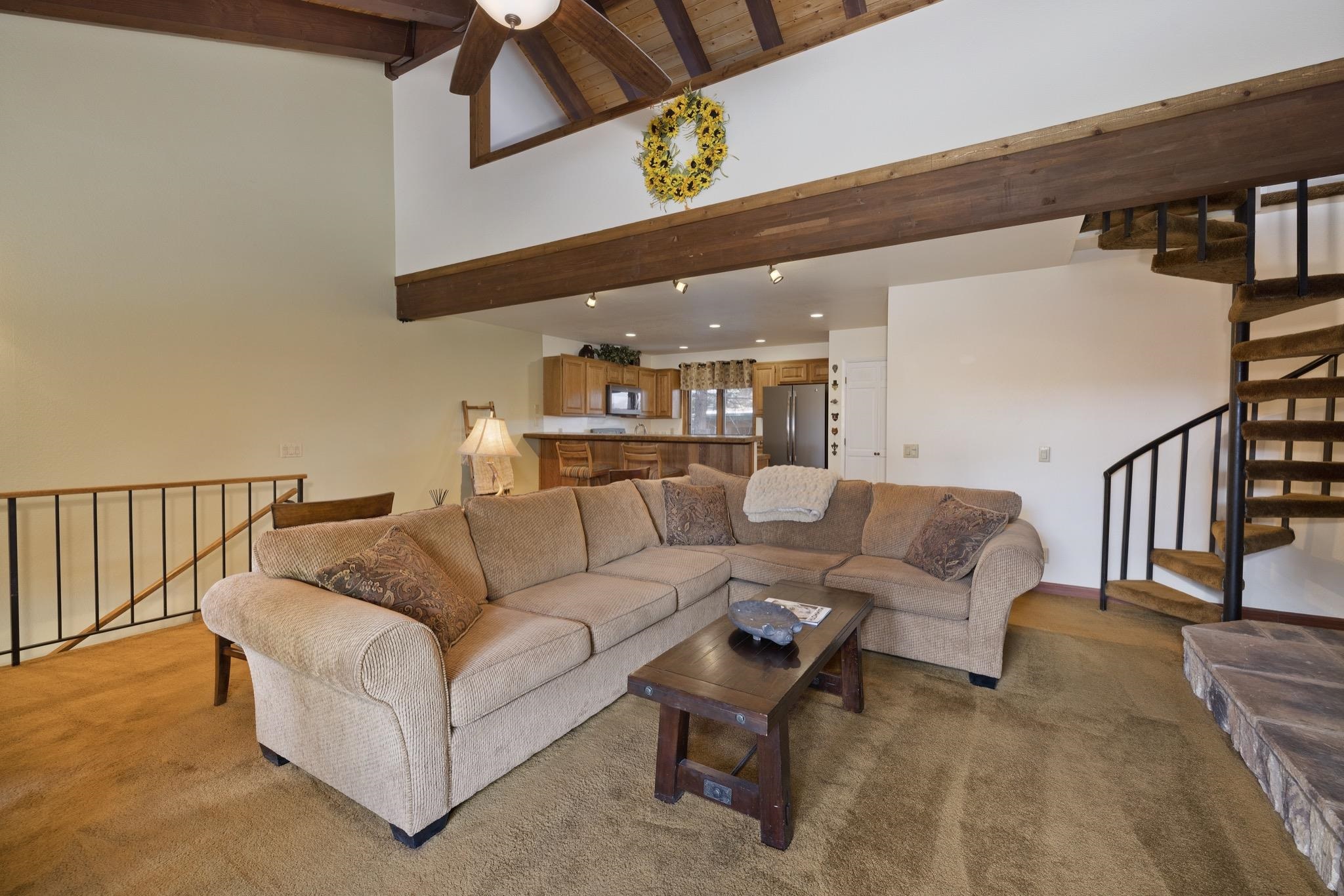 484 Manzanita Road 16