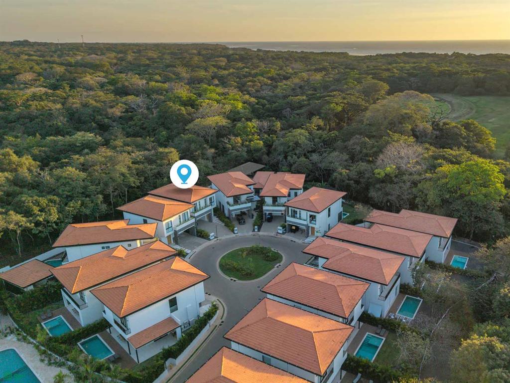6 bed Single Family Homes For Sale in Santa Cruz, Guanacaste - 1
