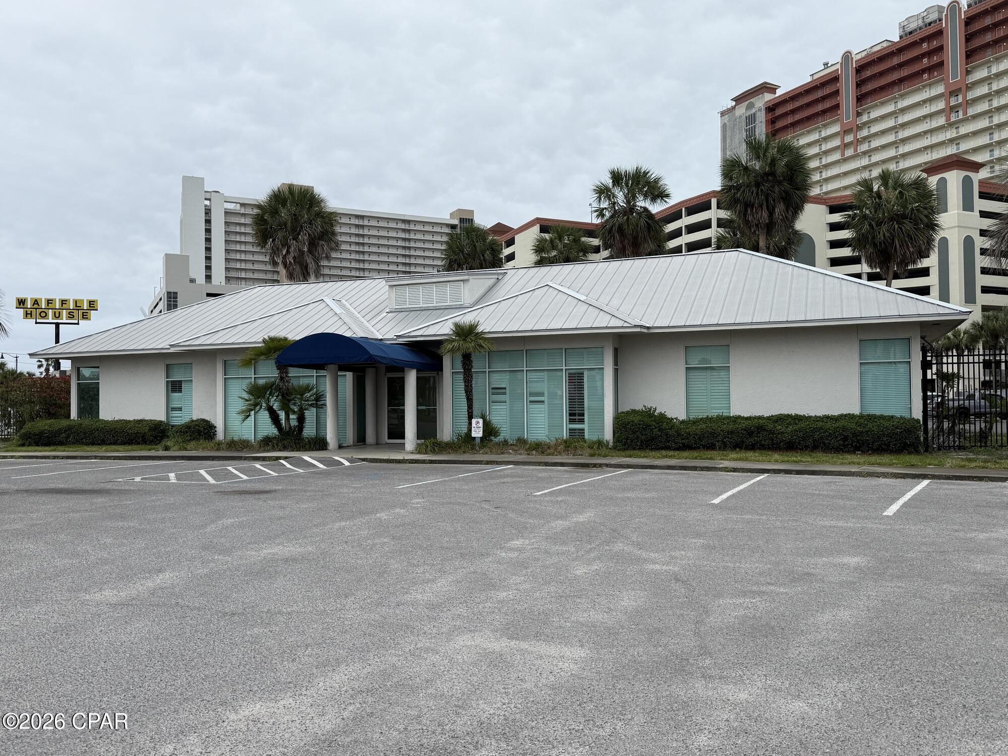 Image 1 For 10511 Front Beach Road