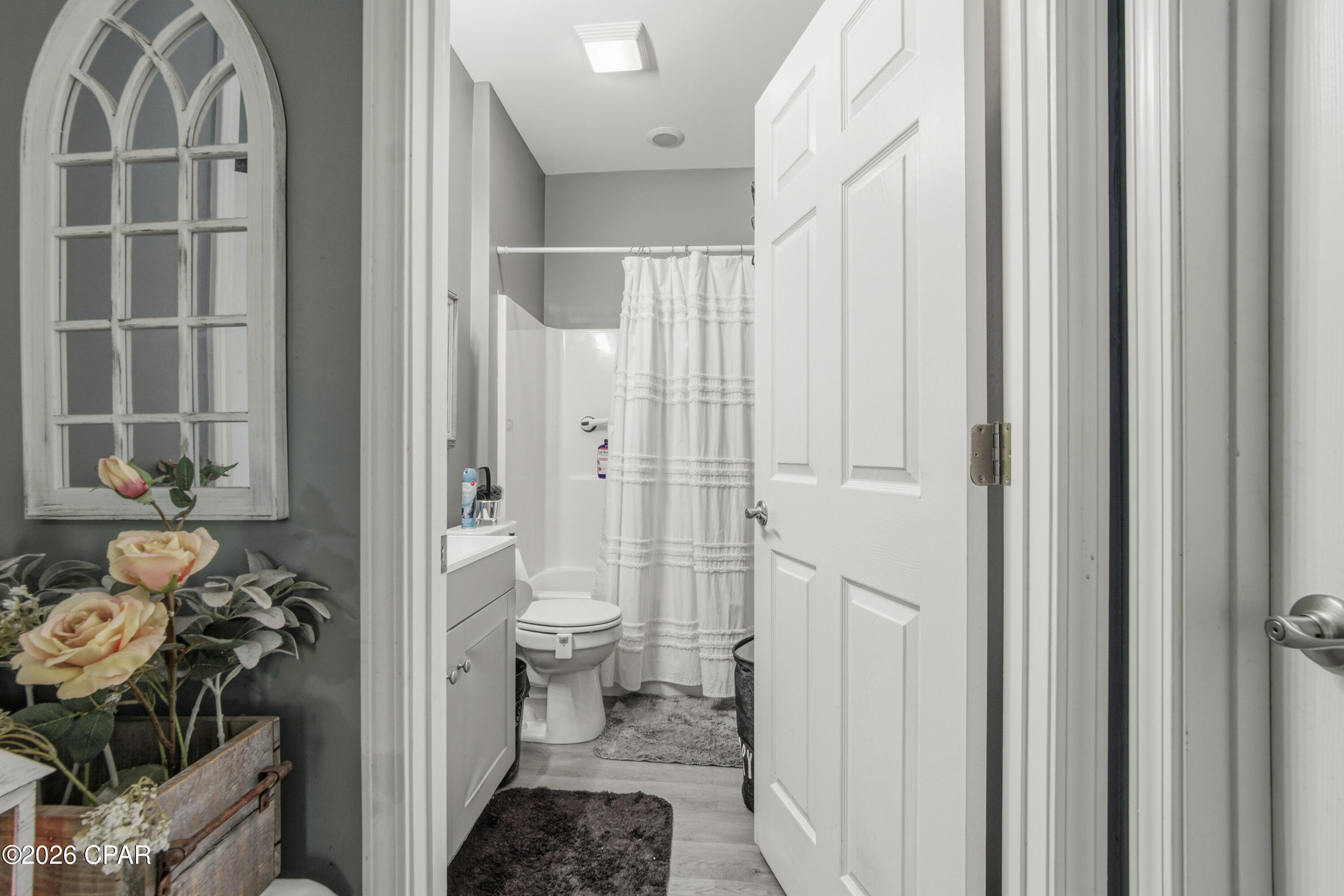 Image 16 For 8411 Laird Street