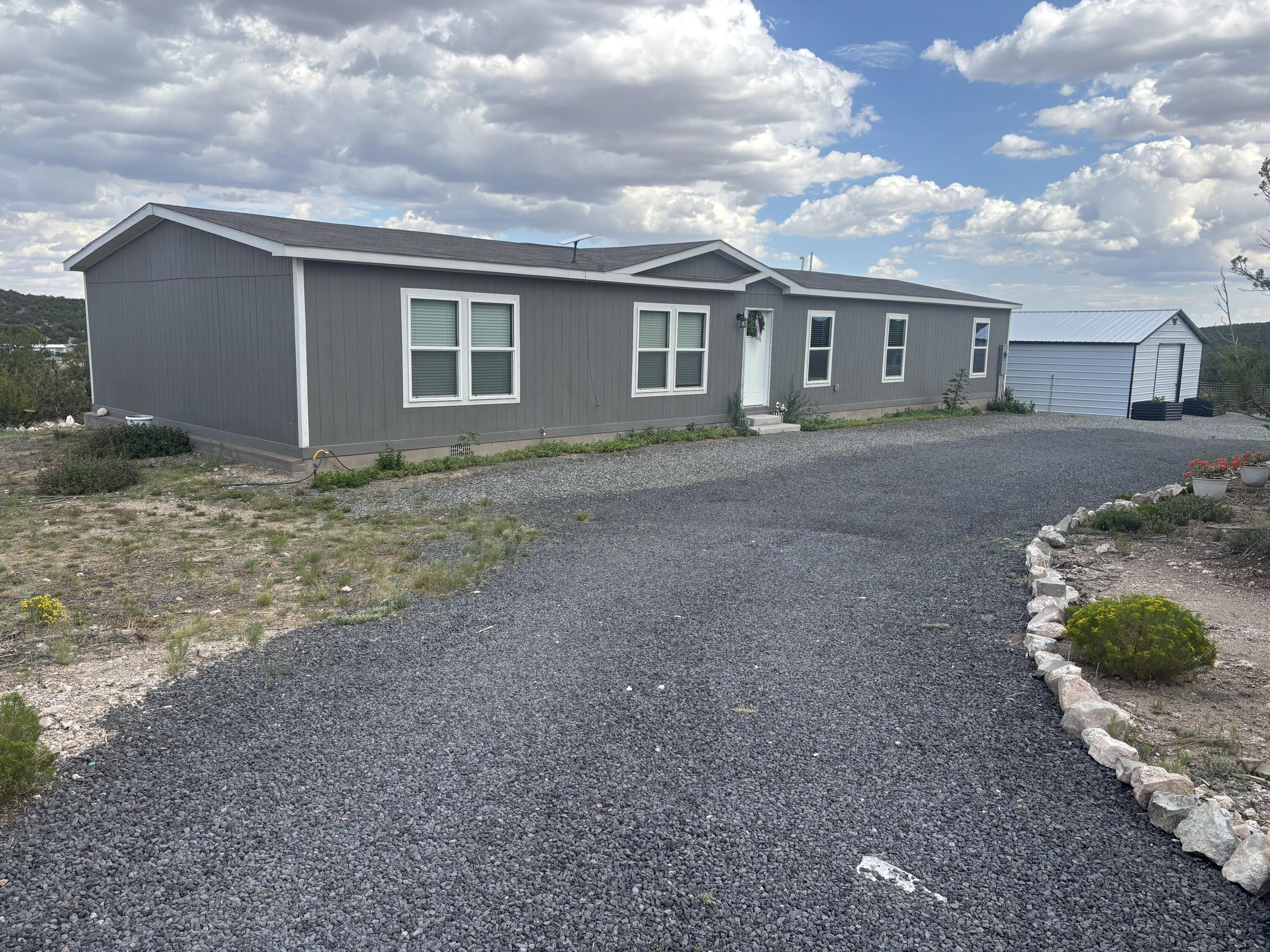 35 High Vista Drive Moriarty, NM 87035