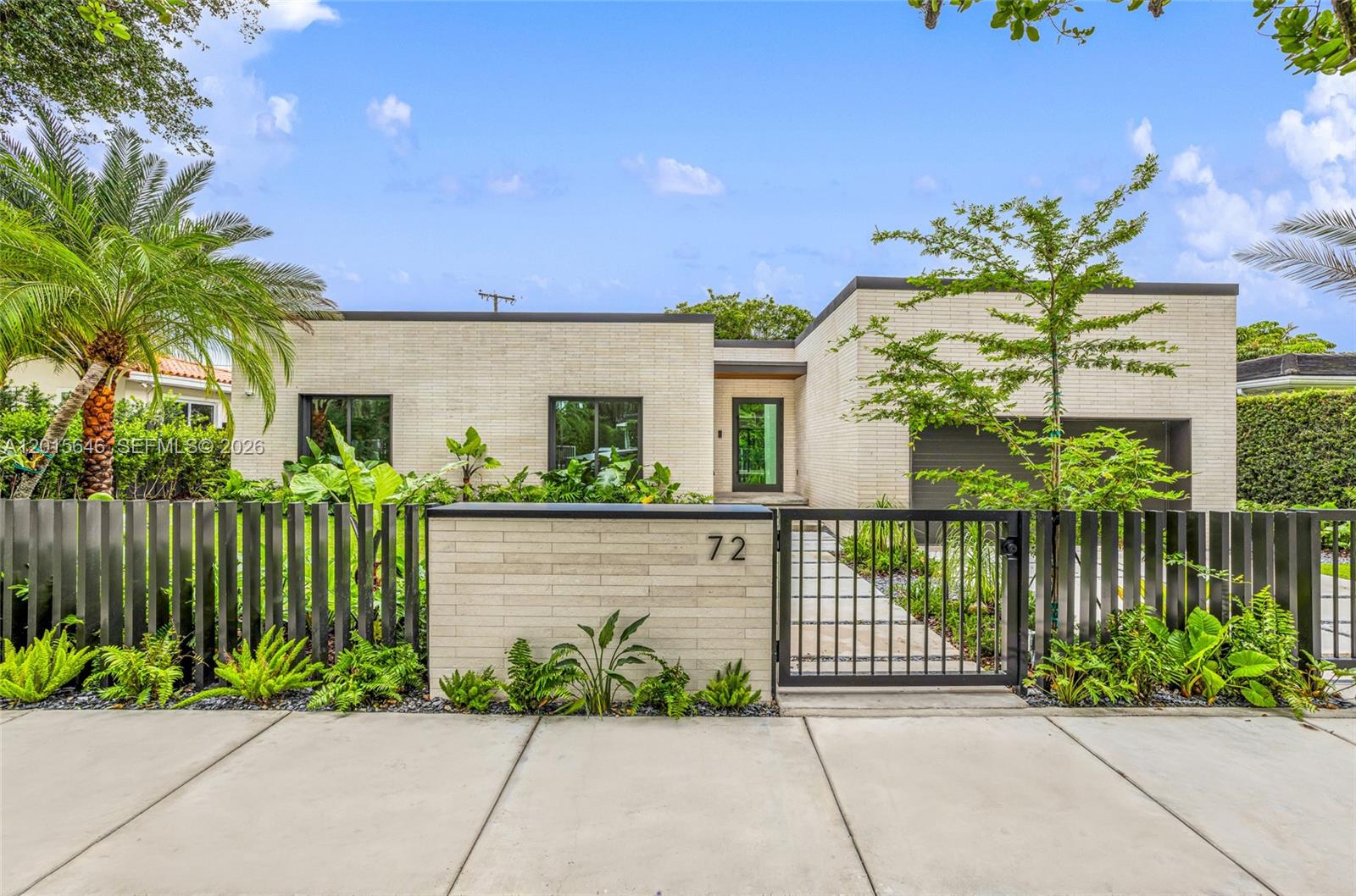 Bay Heights 1St Addn